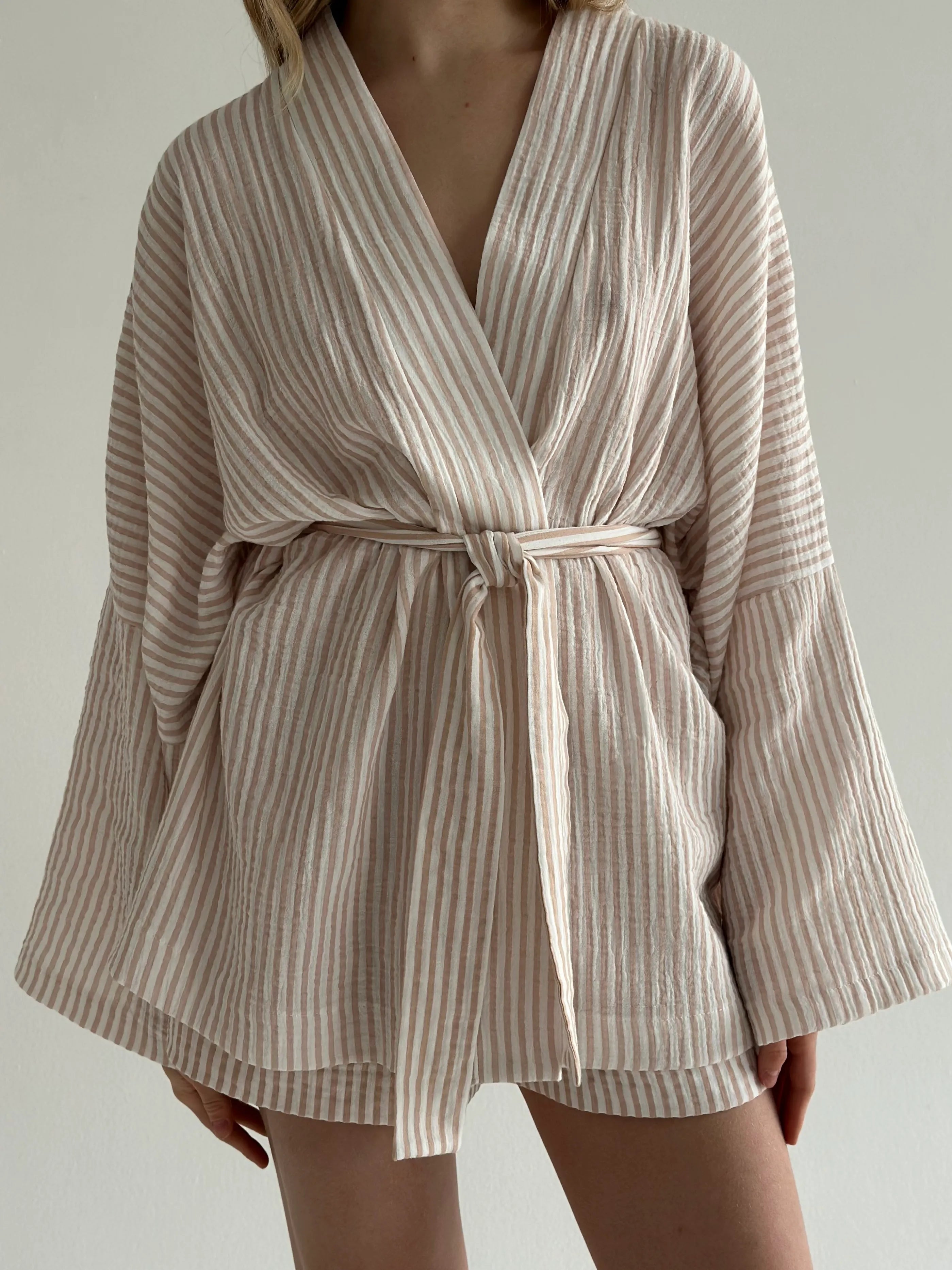 Muslin set 2-layer kimono and shorts striped beige
