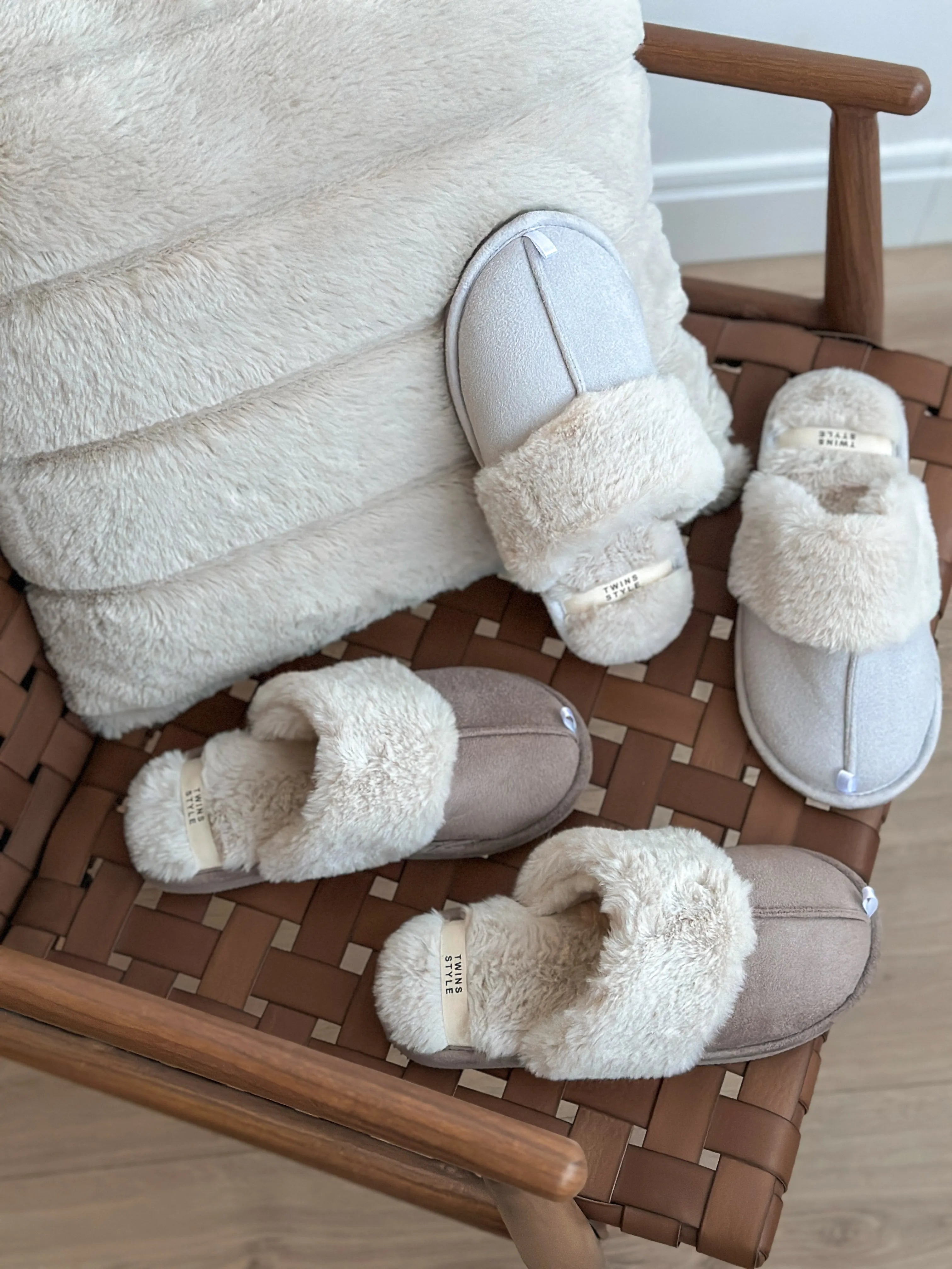 Women's slippers HS-LUX suede light gray