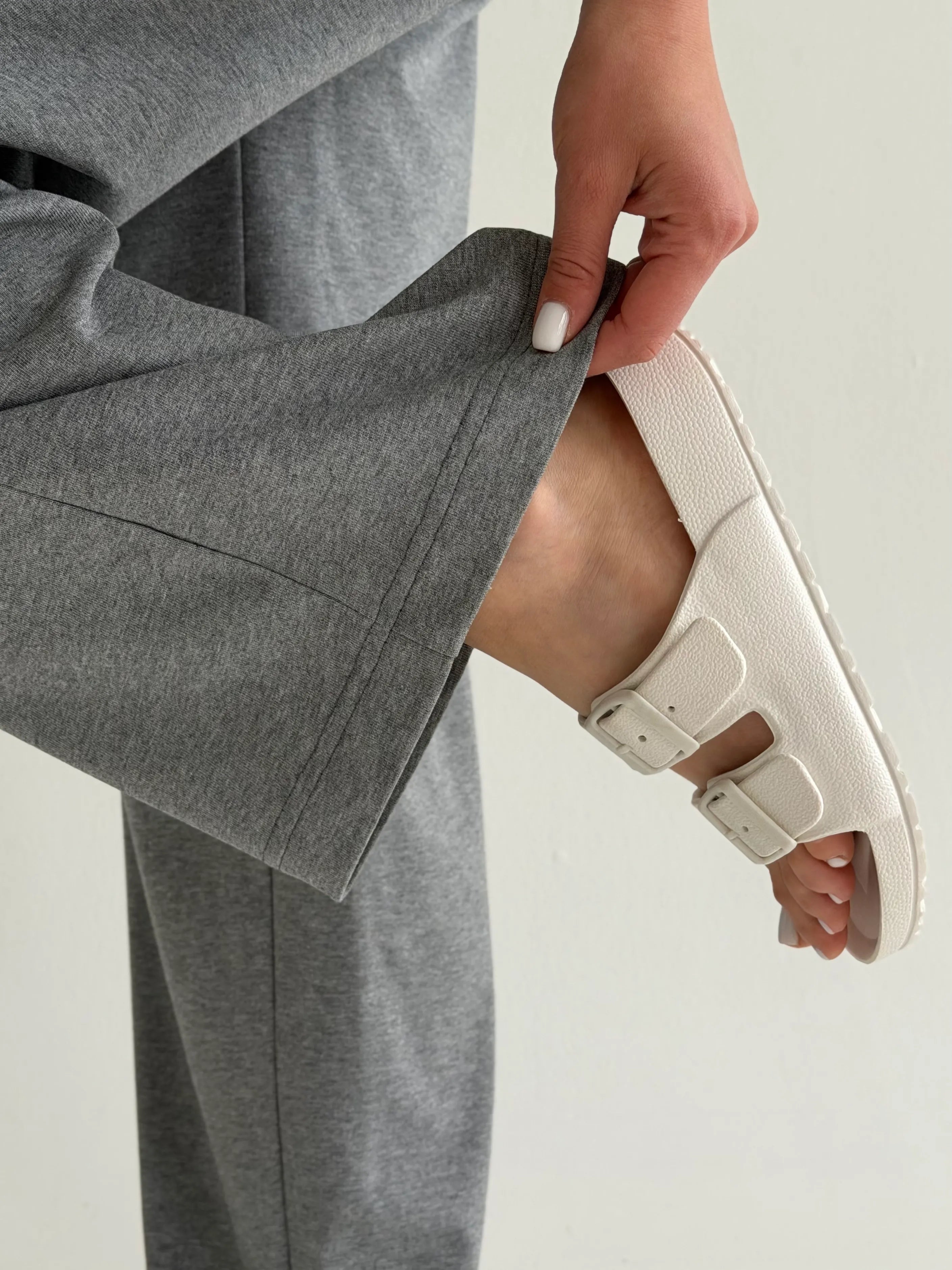 Knitwear suit T-shirt and pants, gray