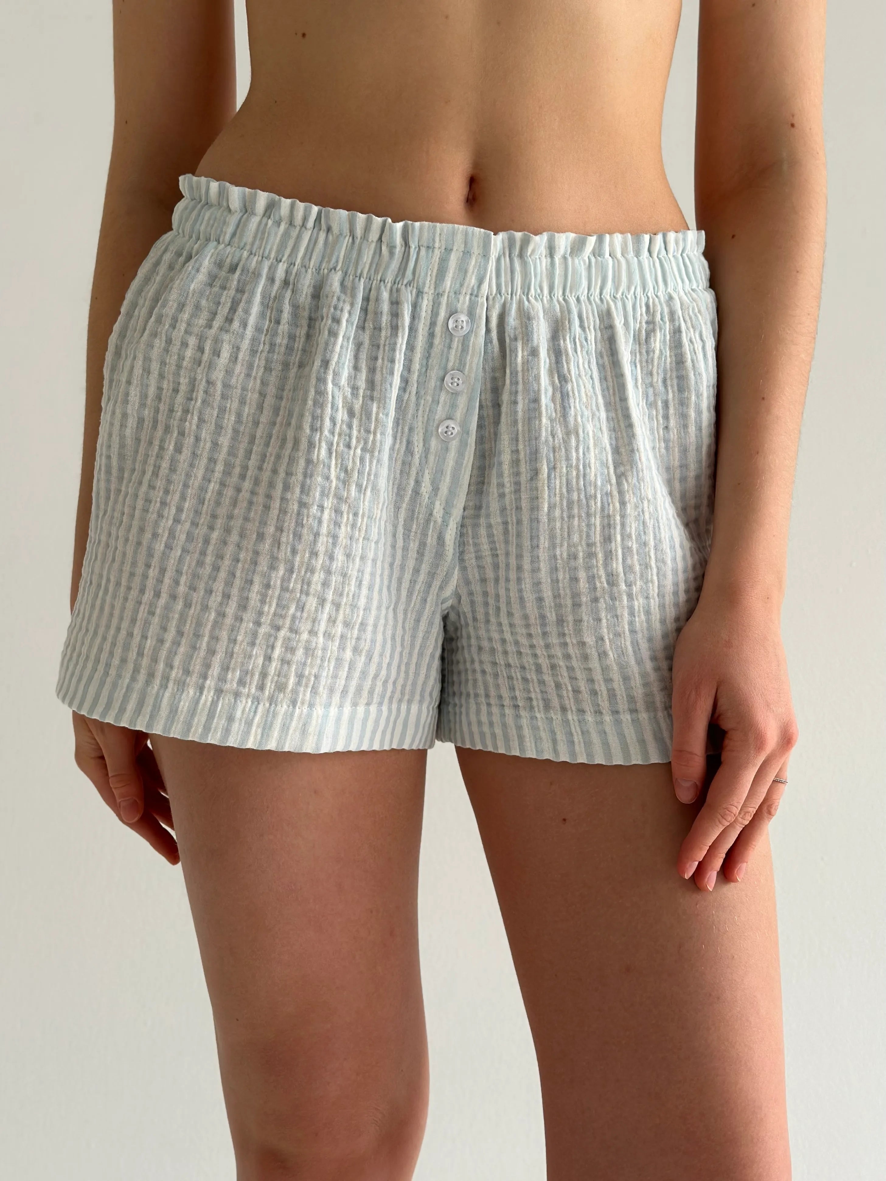 Mono shorts with a muslin gusset, striped, gray