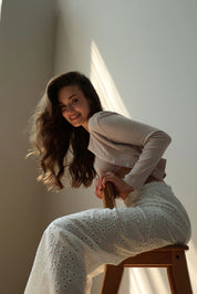 Pants Mono brocade openwork design "twig"
