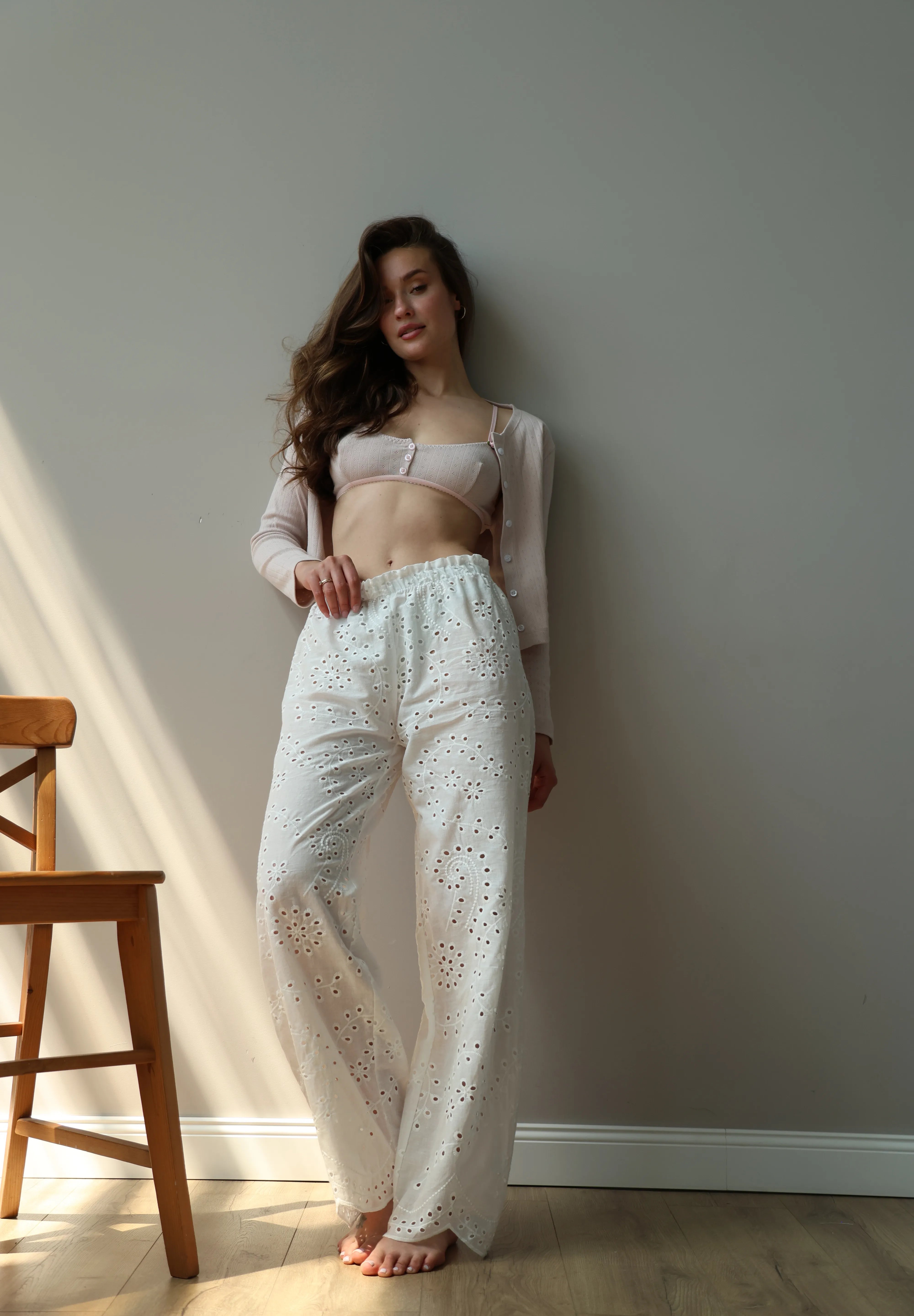 Pants Mono brocade openwork design "twig"