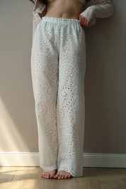 Pants Mono brocade openwork design "twig"