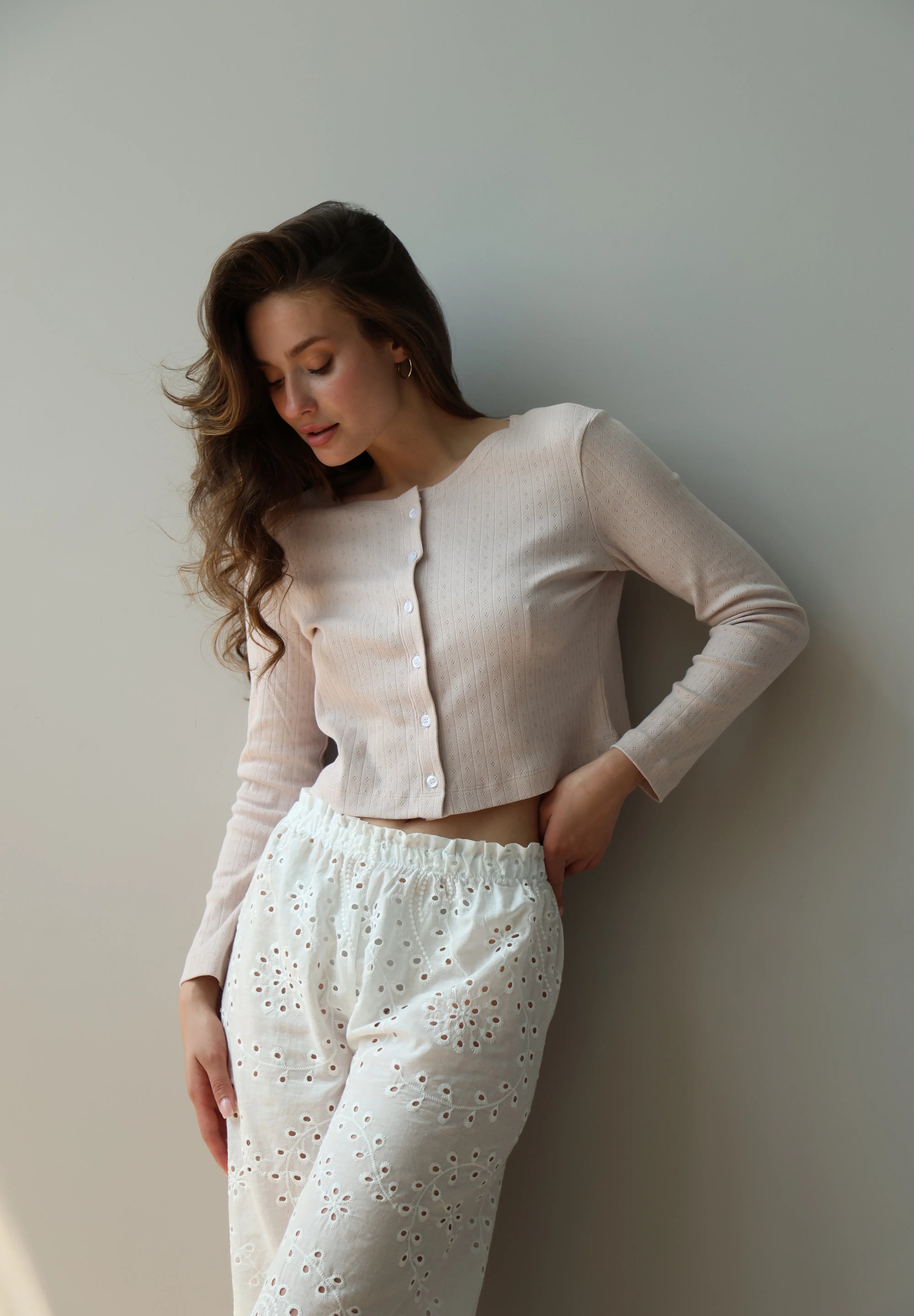Pants Mono brocade openwork design "twig"