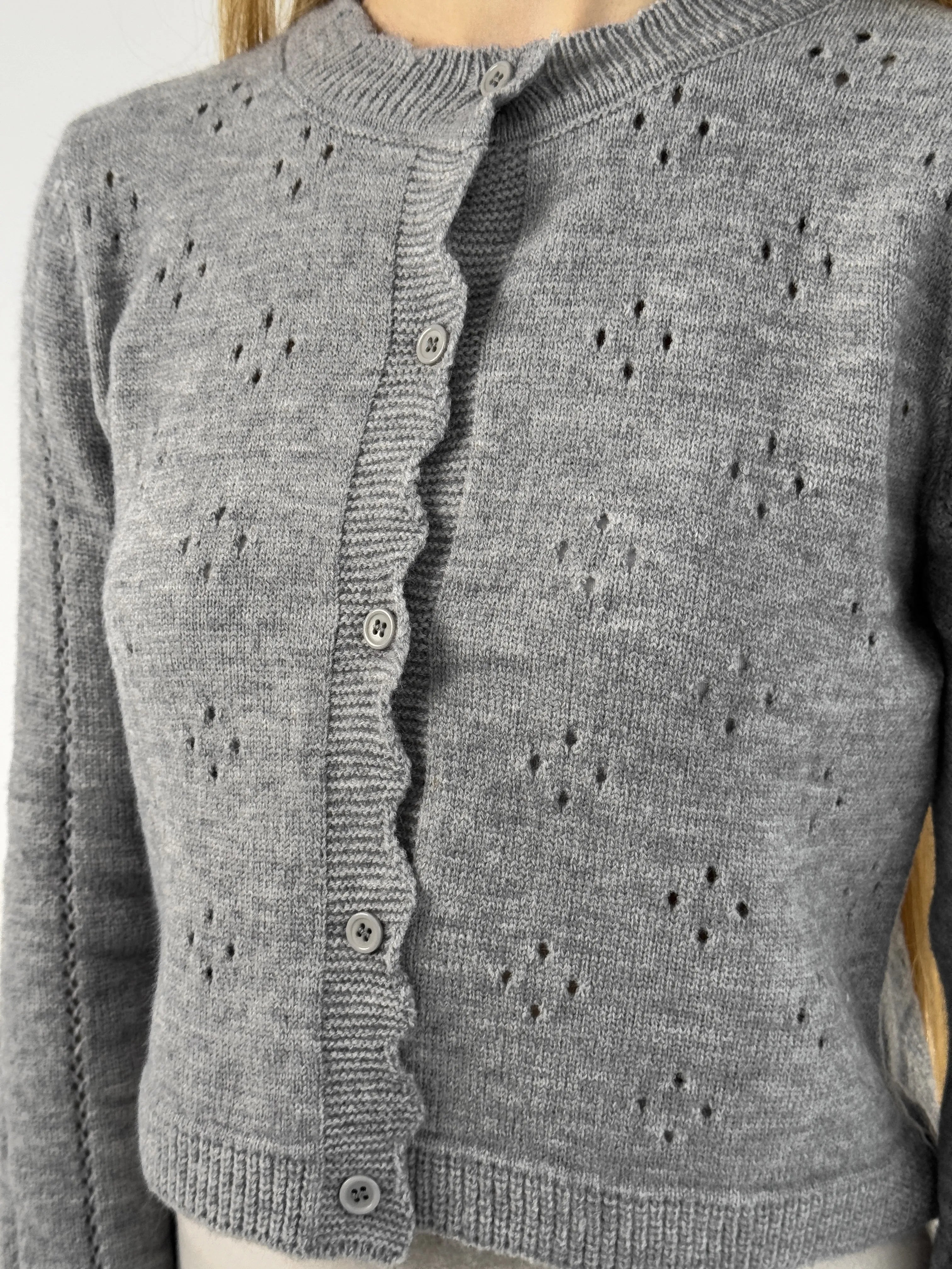 Soft cropped openwork cardigan gray