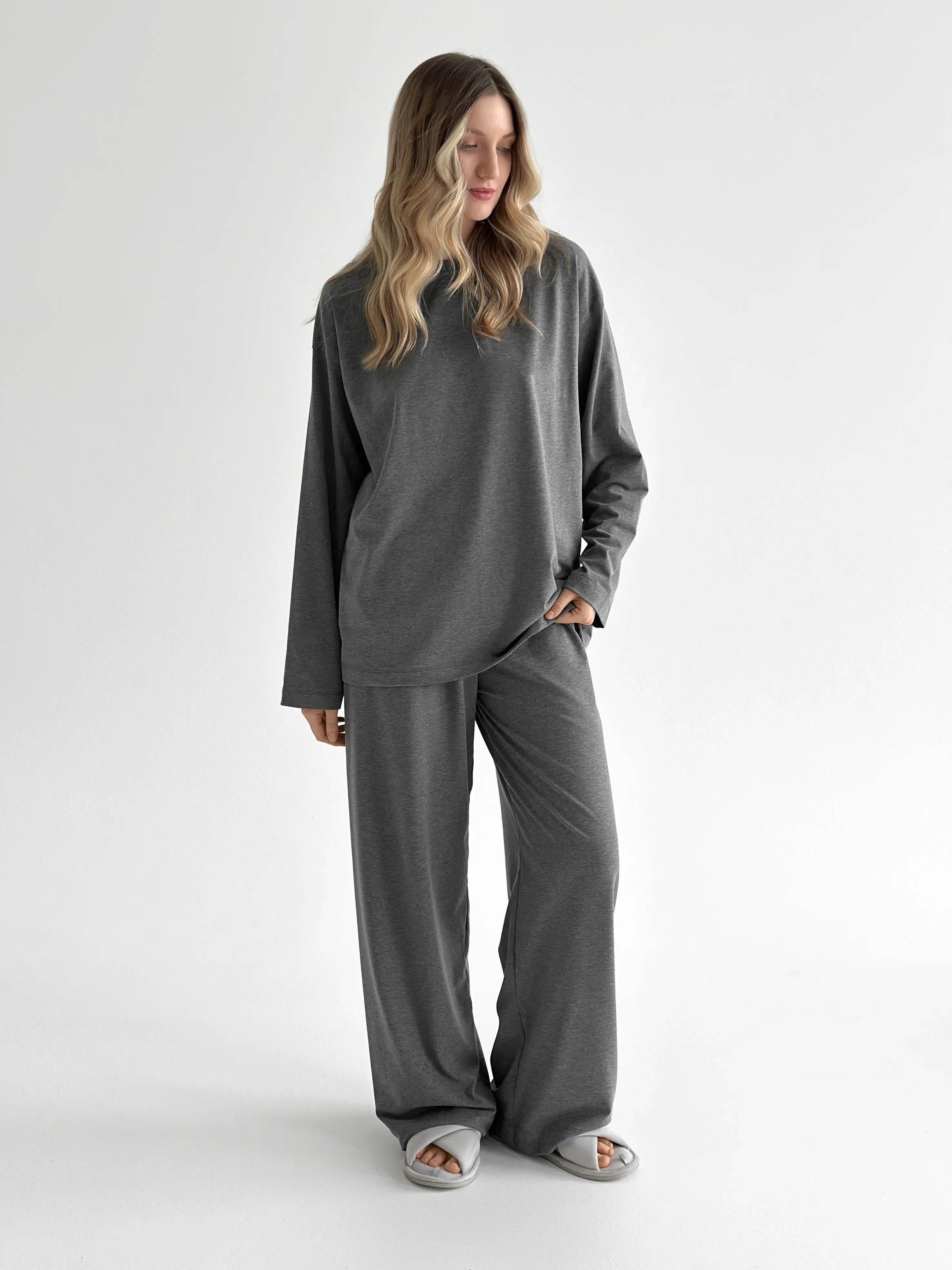 Knitwear Coolir set of long sleeves wide and pants anthracite