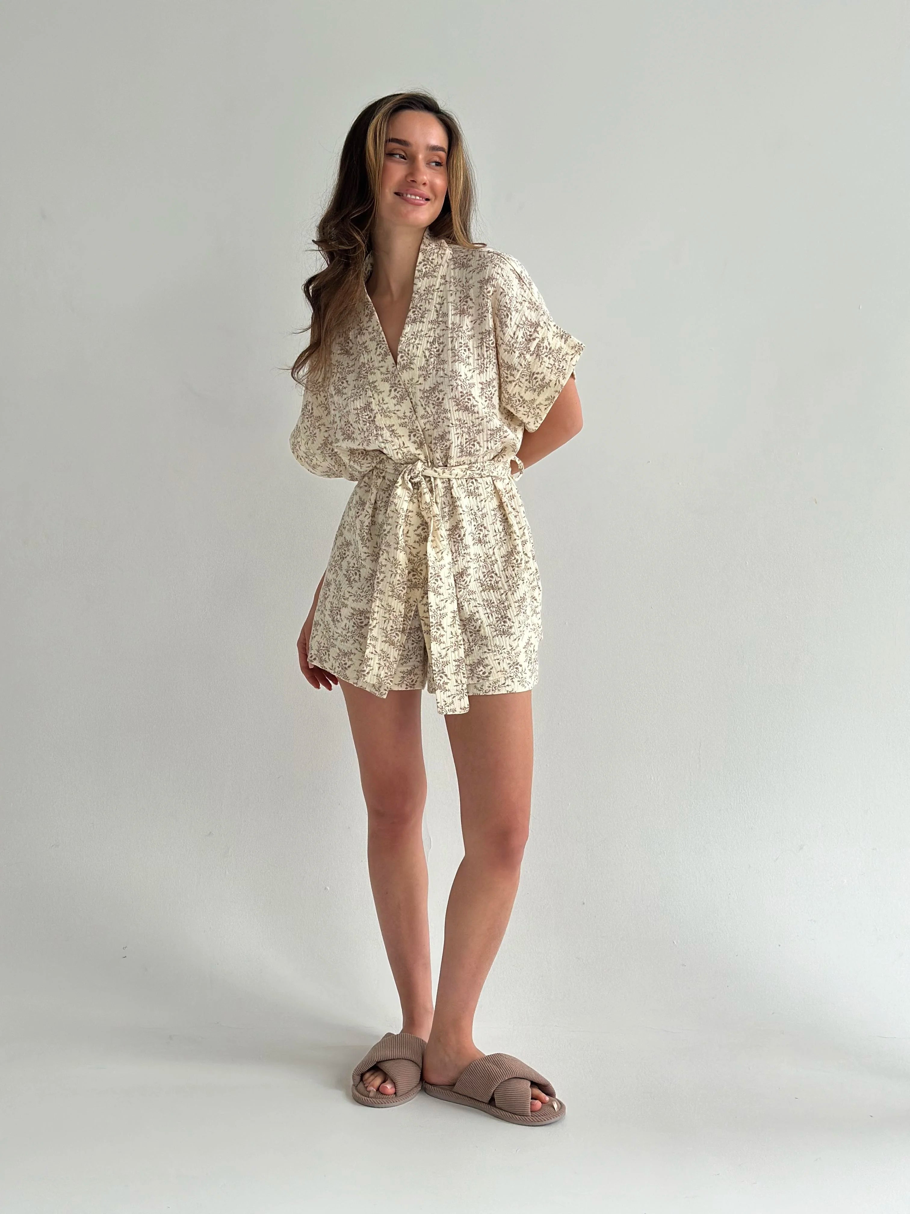 Muslin Kimono and Shorts Suit "Brown Wildflowers" on Ivory