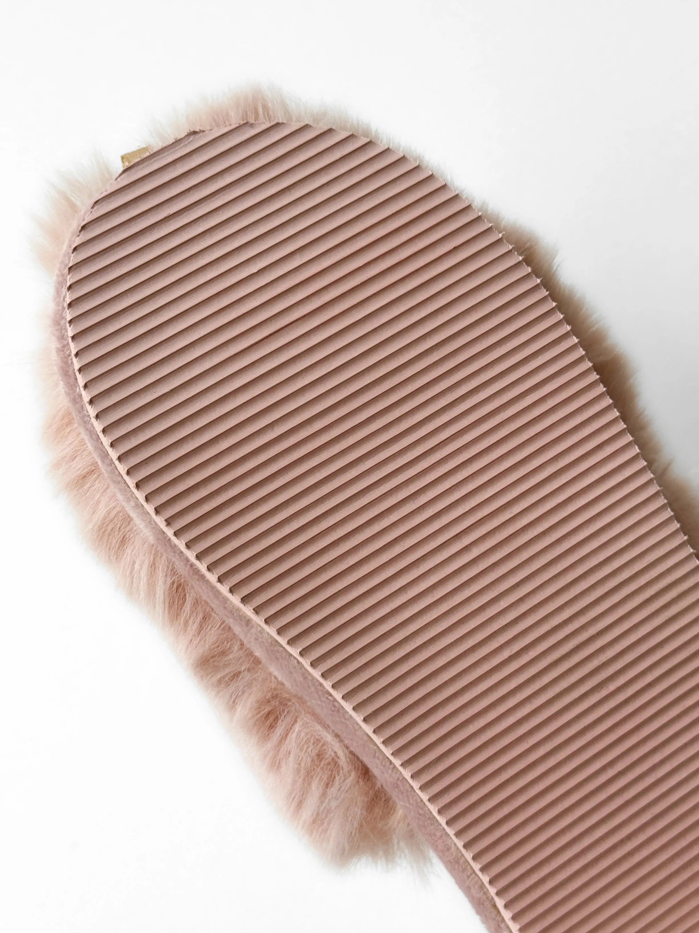 Children's slippers HS-LUX fur closed powder with elastic band
