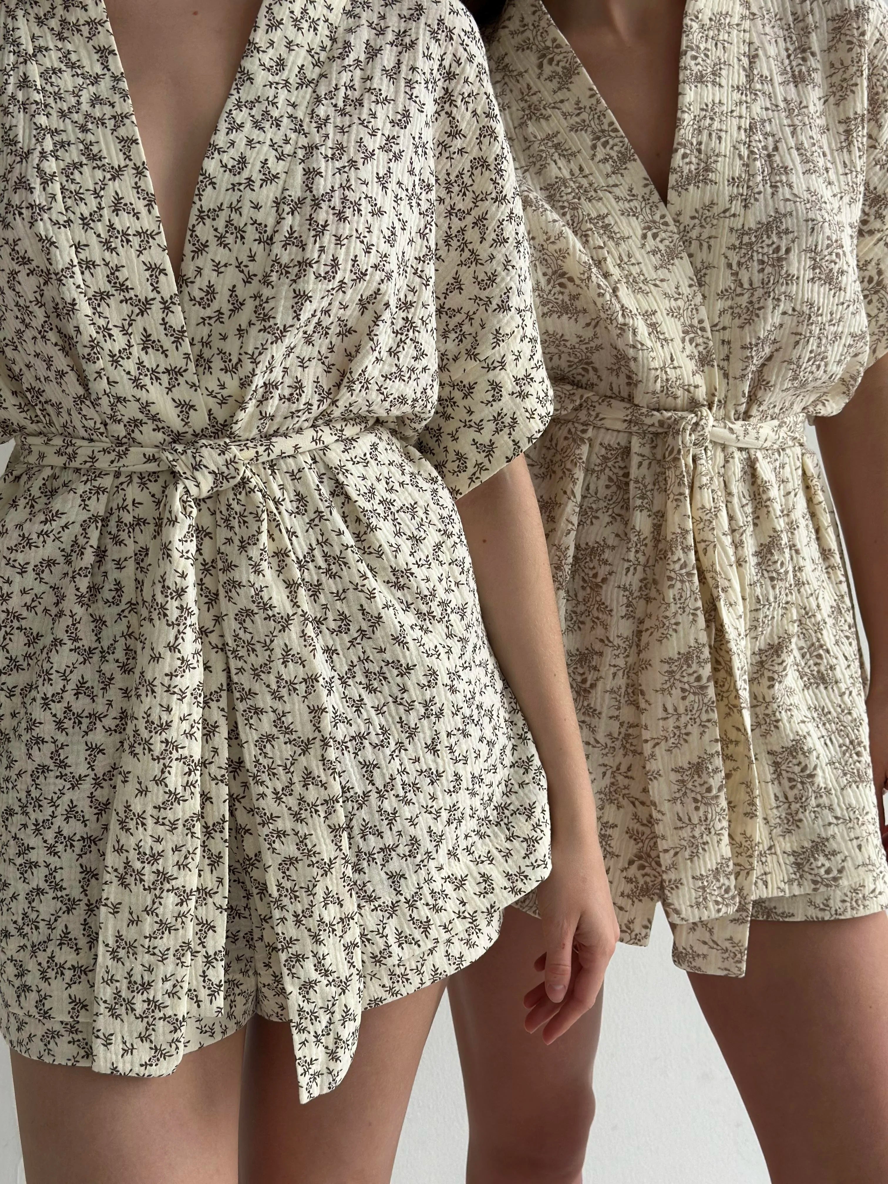 Muslin Kimono and Shorts Suit "Brown Wildflowers" on Ivory