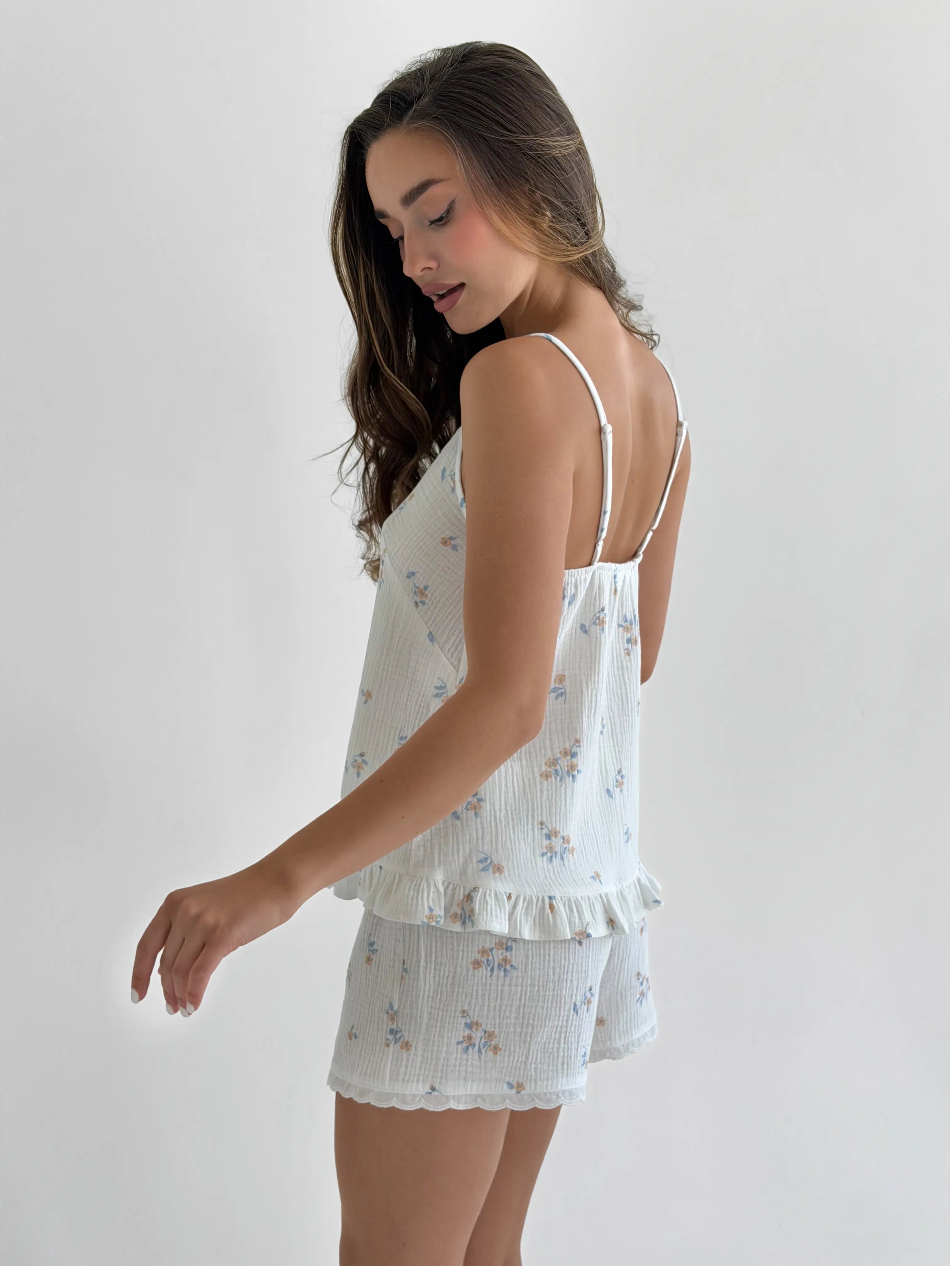 Muslin T-shirt and Shorts costume flower with blue leaf on milky