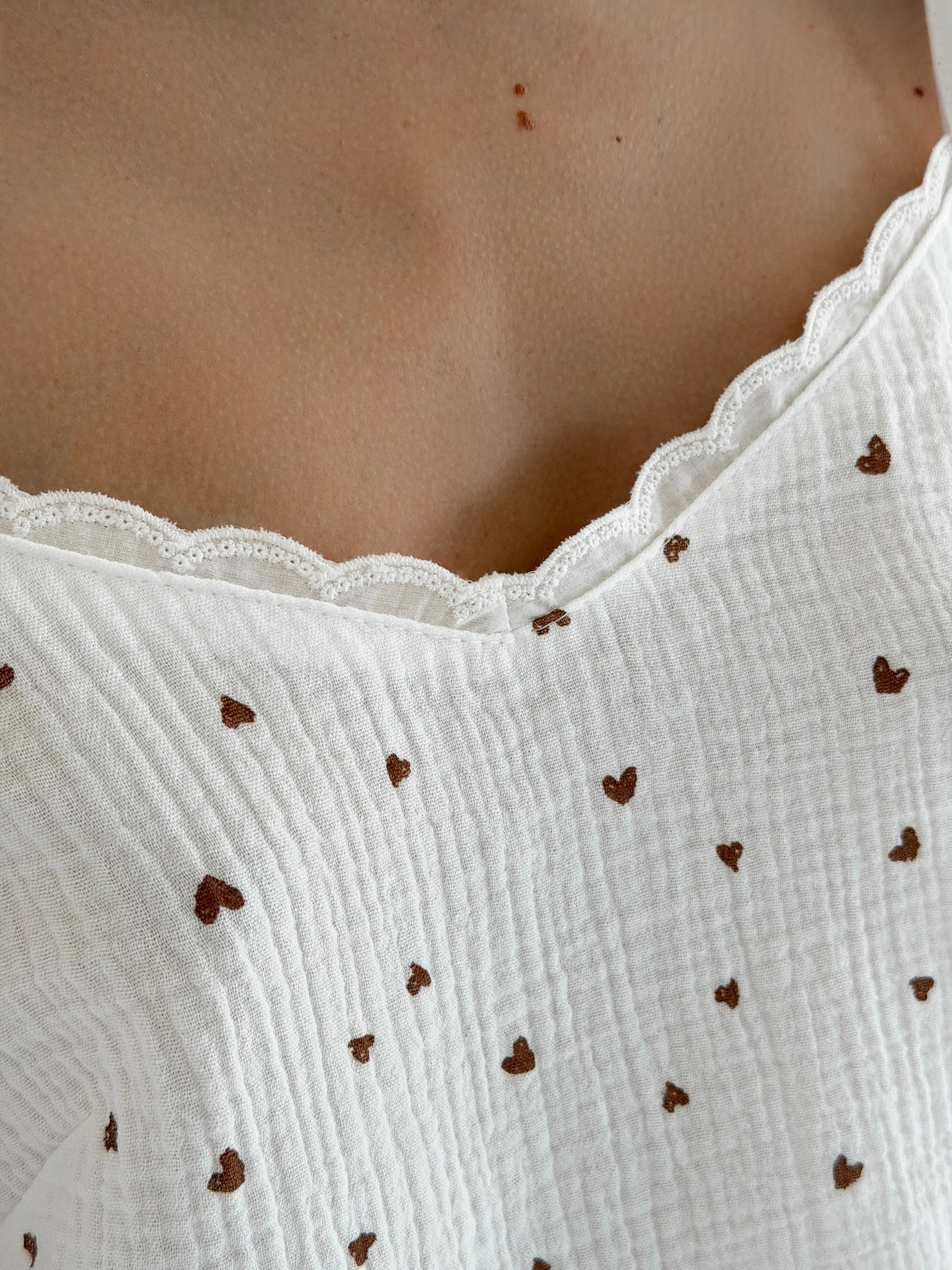 Muslin T-shirt and Shorts Suit, brown heart on milky