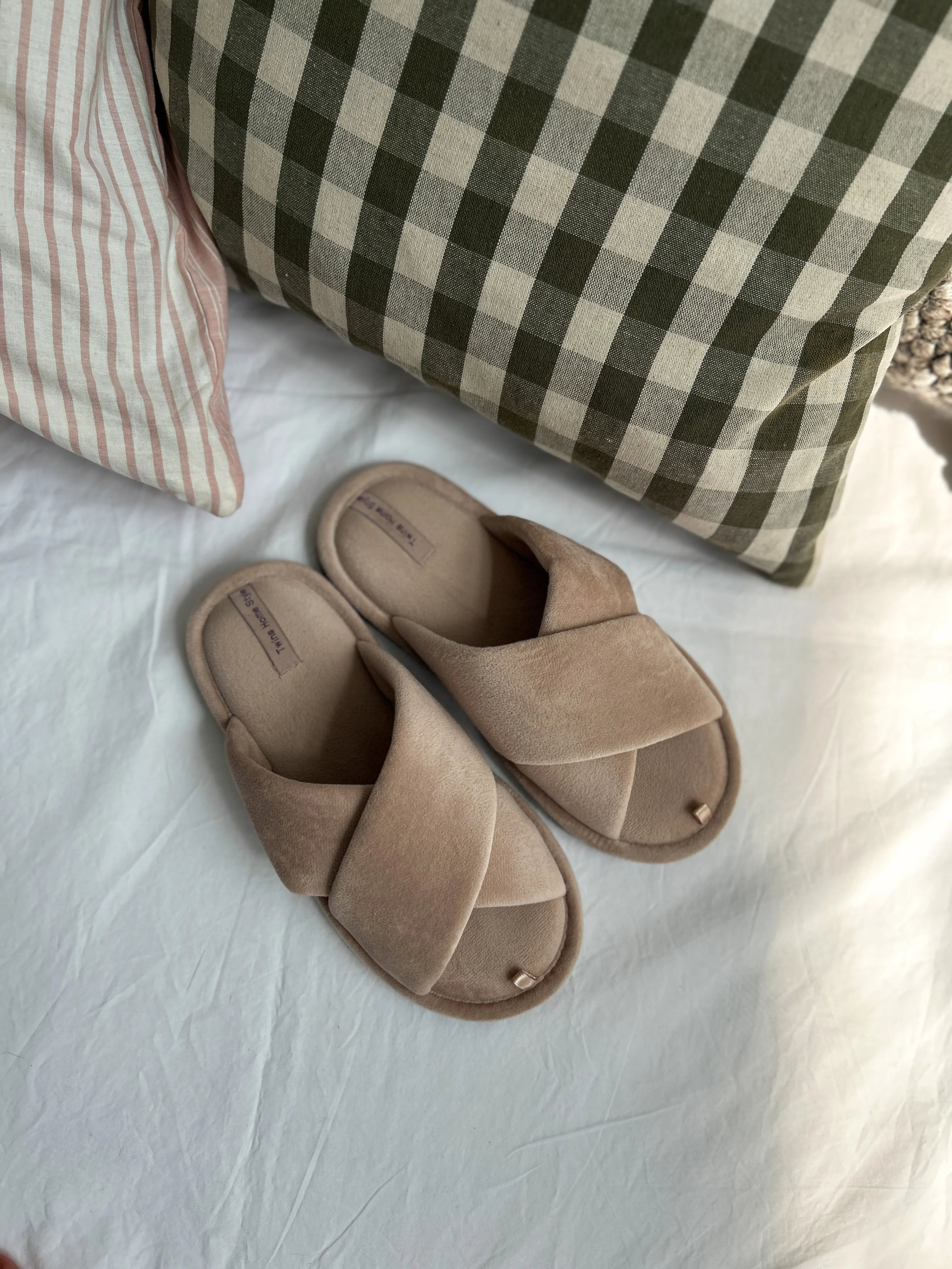 Women's slippers HS-VL velour Latte