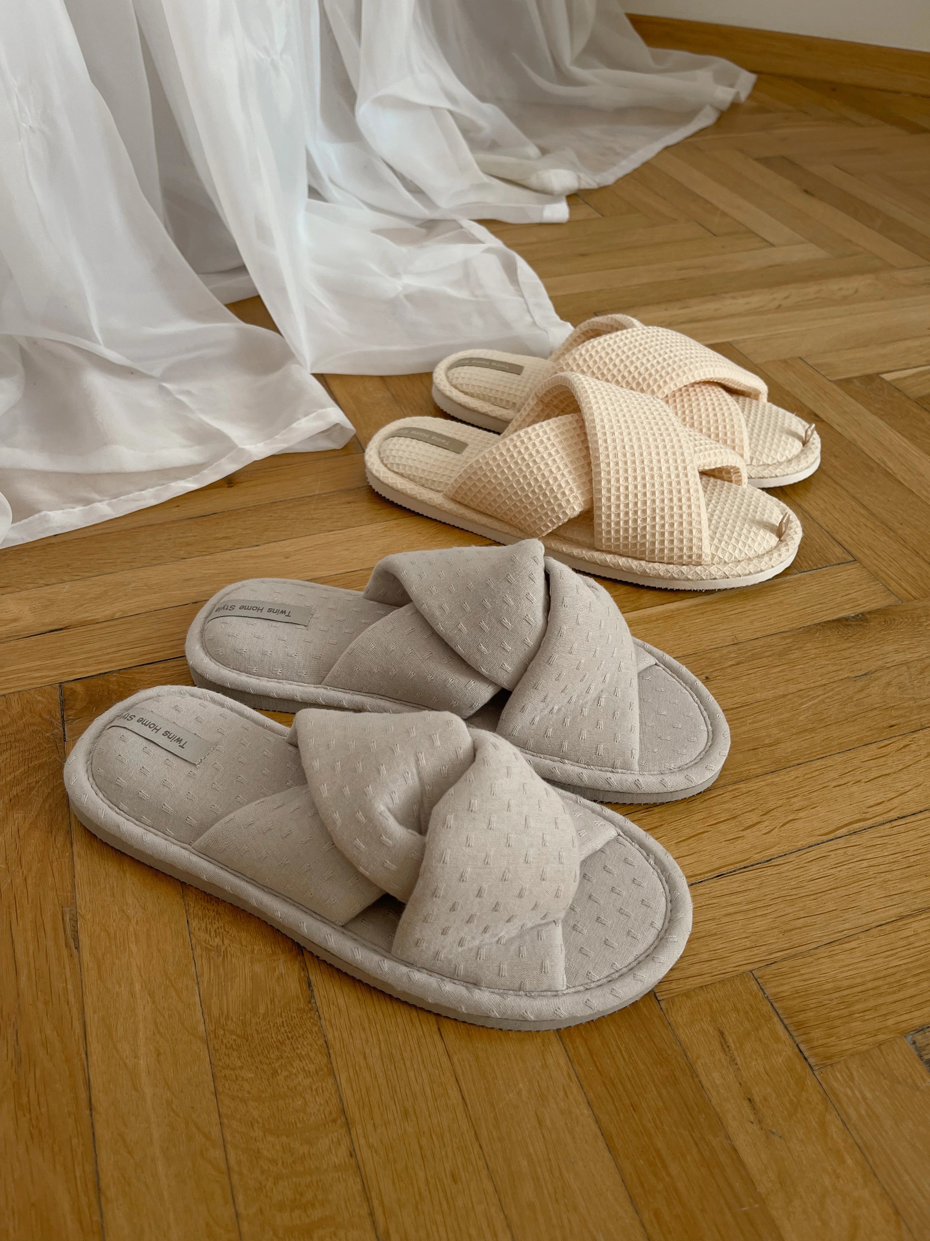 Women's slippers HS-VL waffle milk
