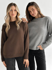 Knitted sweater brown