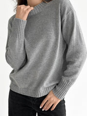 Knitted sweater gray