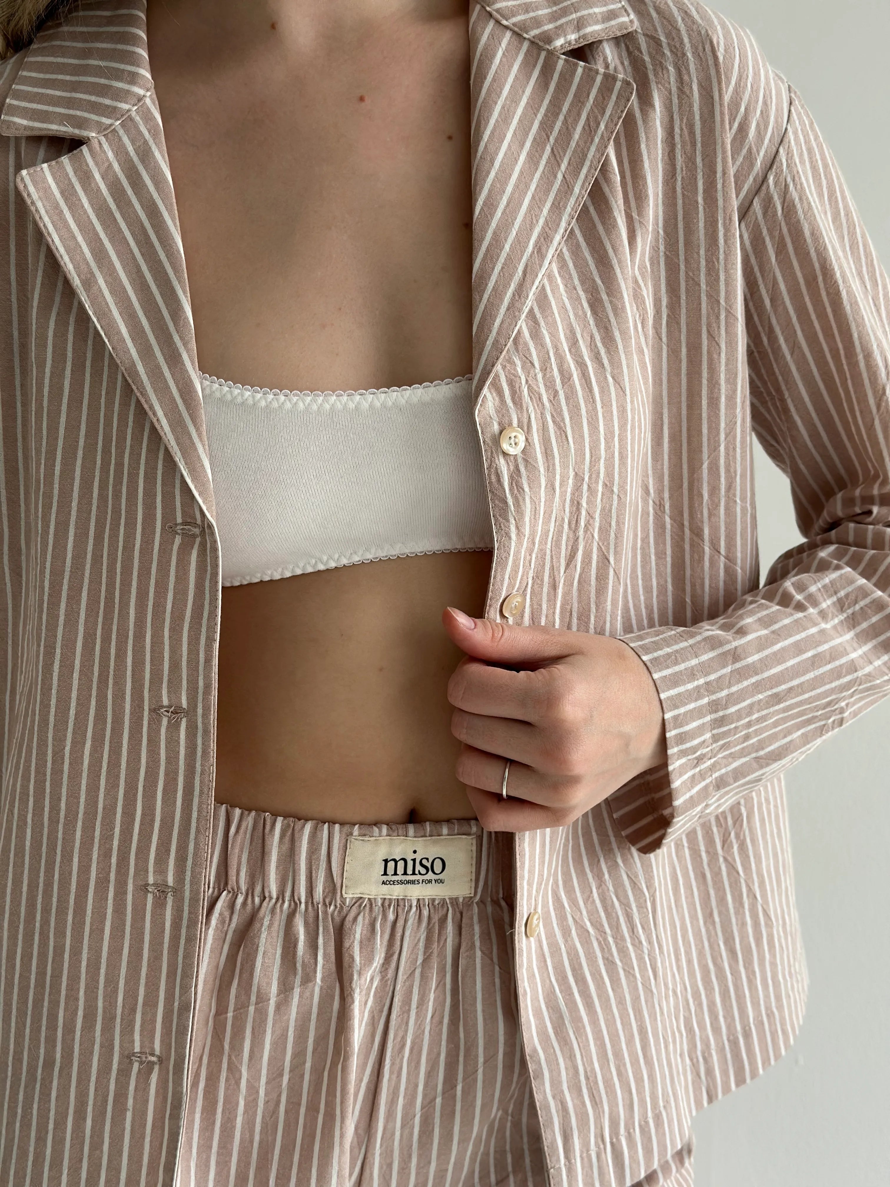 Striped cotton suit Shirt and shorts beige/milk