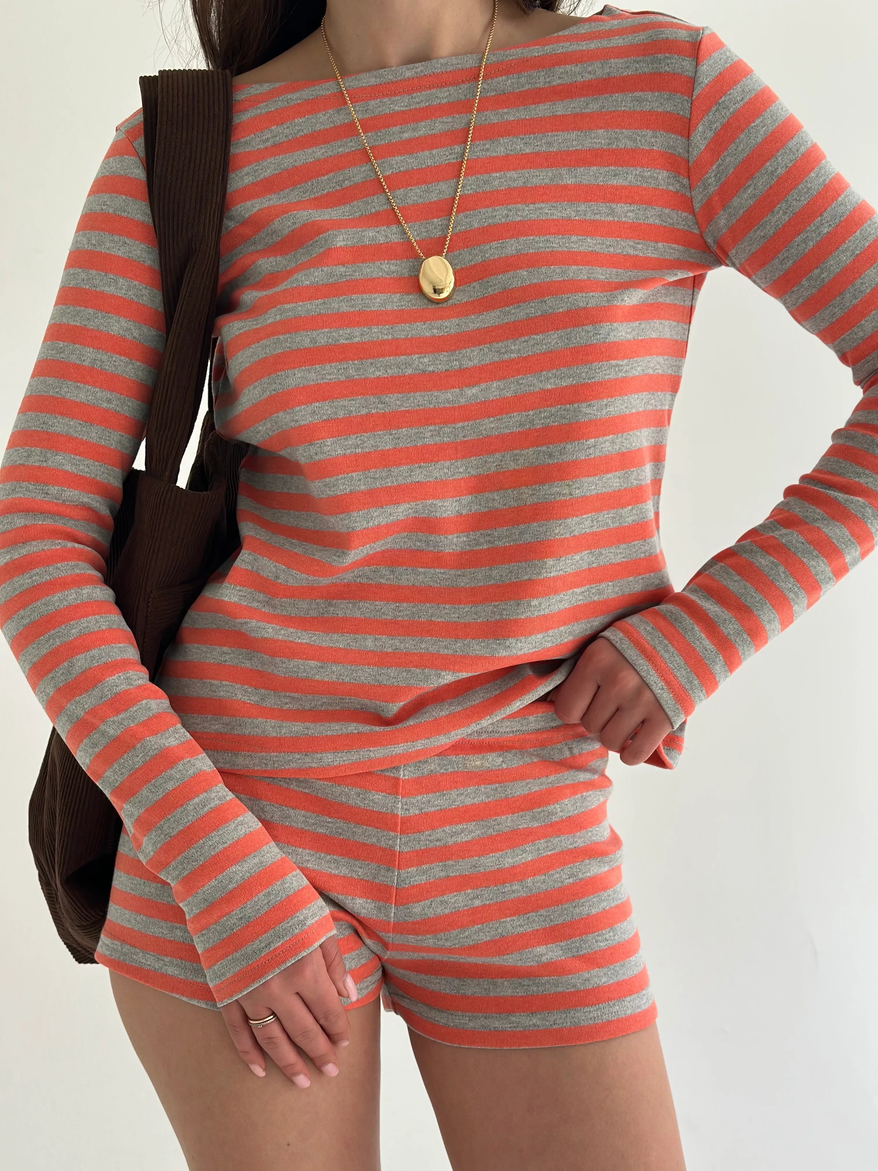 Striped knitwear Long sleeve suit and mini shorts grey/orange