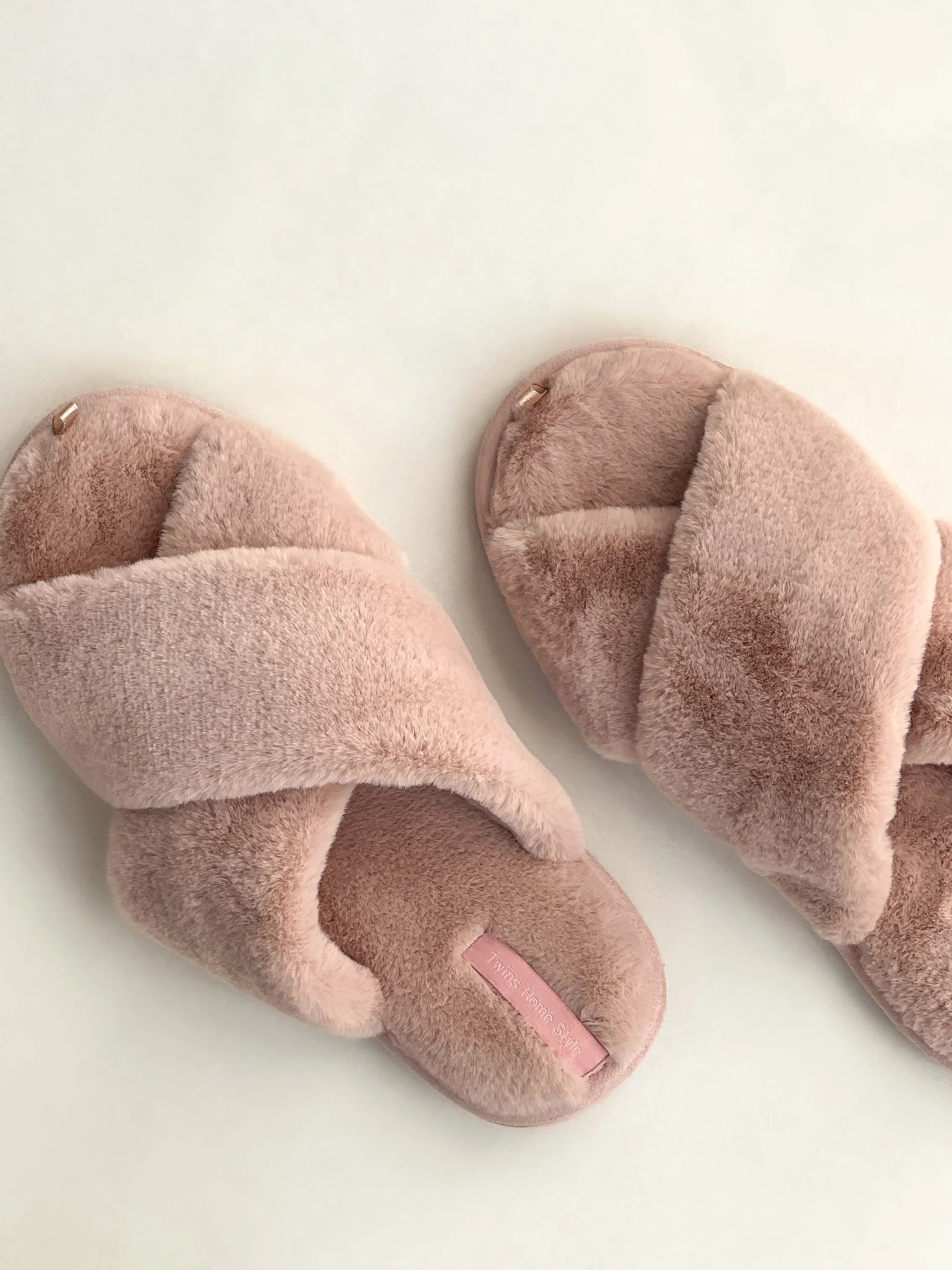 Women's slippers HS-LUX fur cross pink