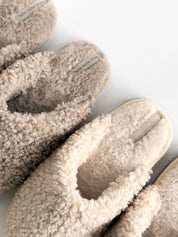 Women's slippers HS-OZ fur curly gray