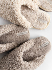 Women's slippers HS-OZ fur curly gray