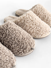 Women's slippers HS-OZ fur curly gray