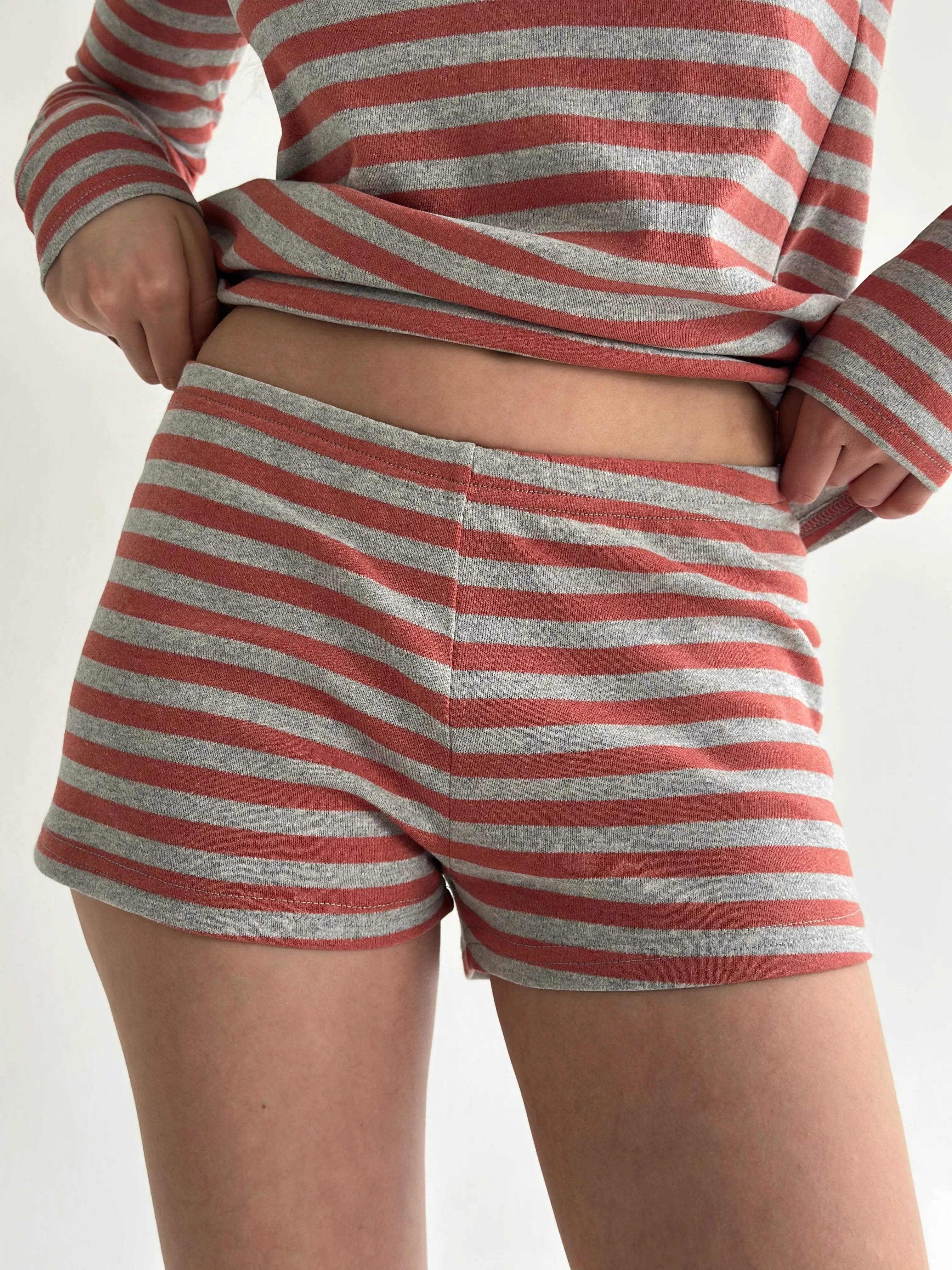 Striped Knitwear Long Sleeve and Mini Shorts Suit Grey/Terracotta