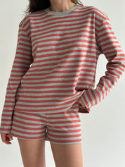 Striped knitwear Oversized long-sleeved suit and shorts gray/terracotta