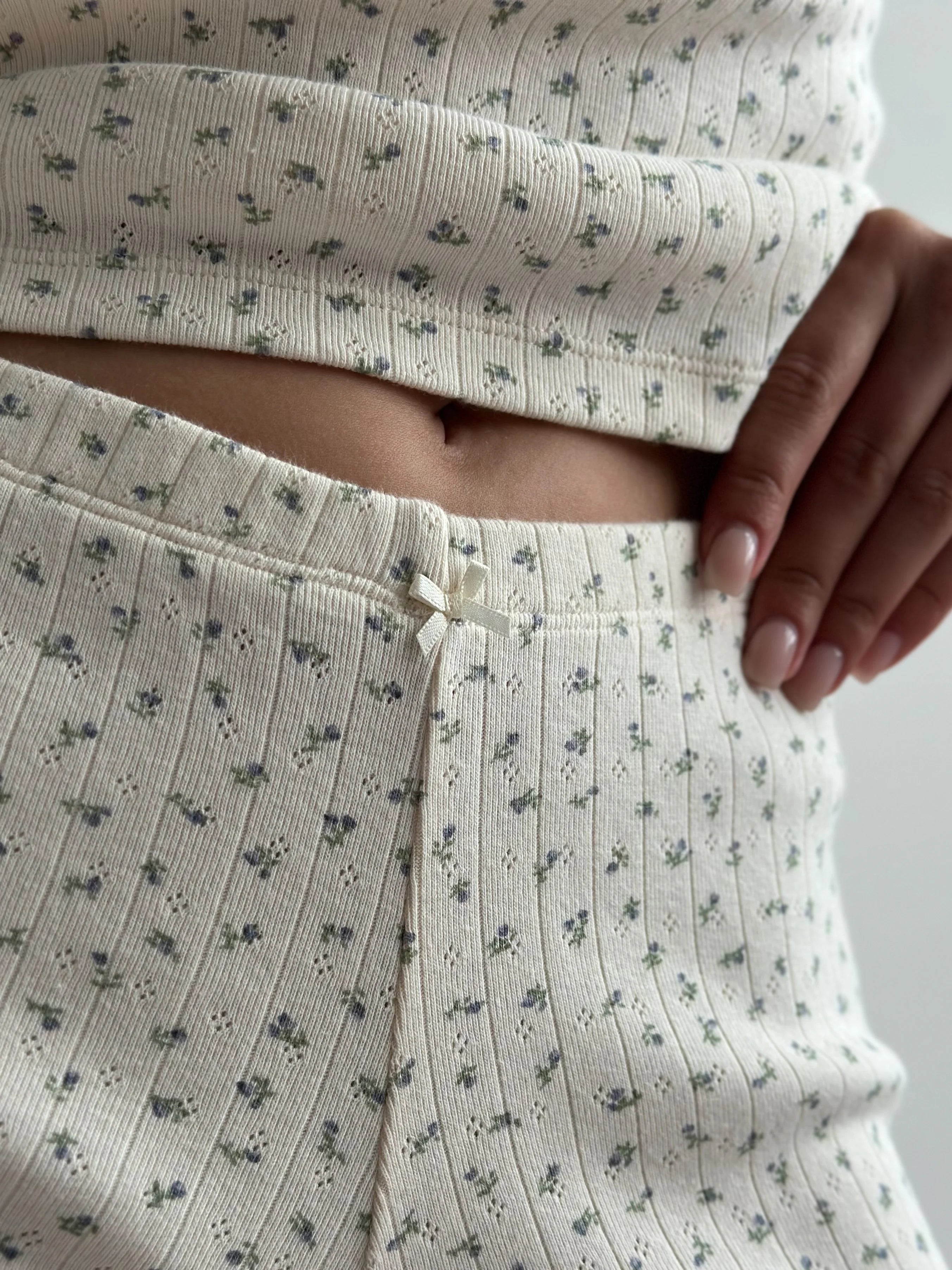Ribbed mini shorts blue flower