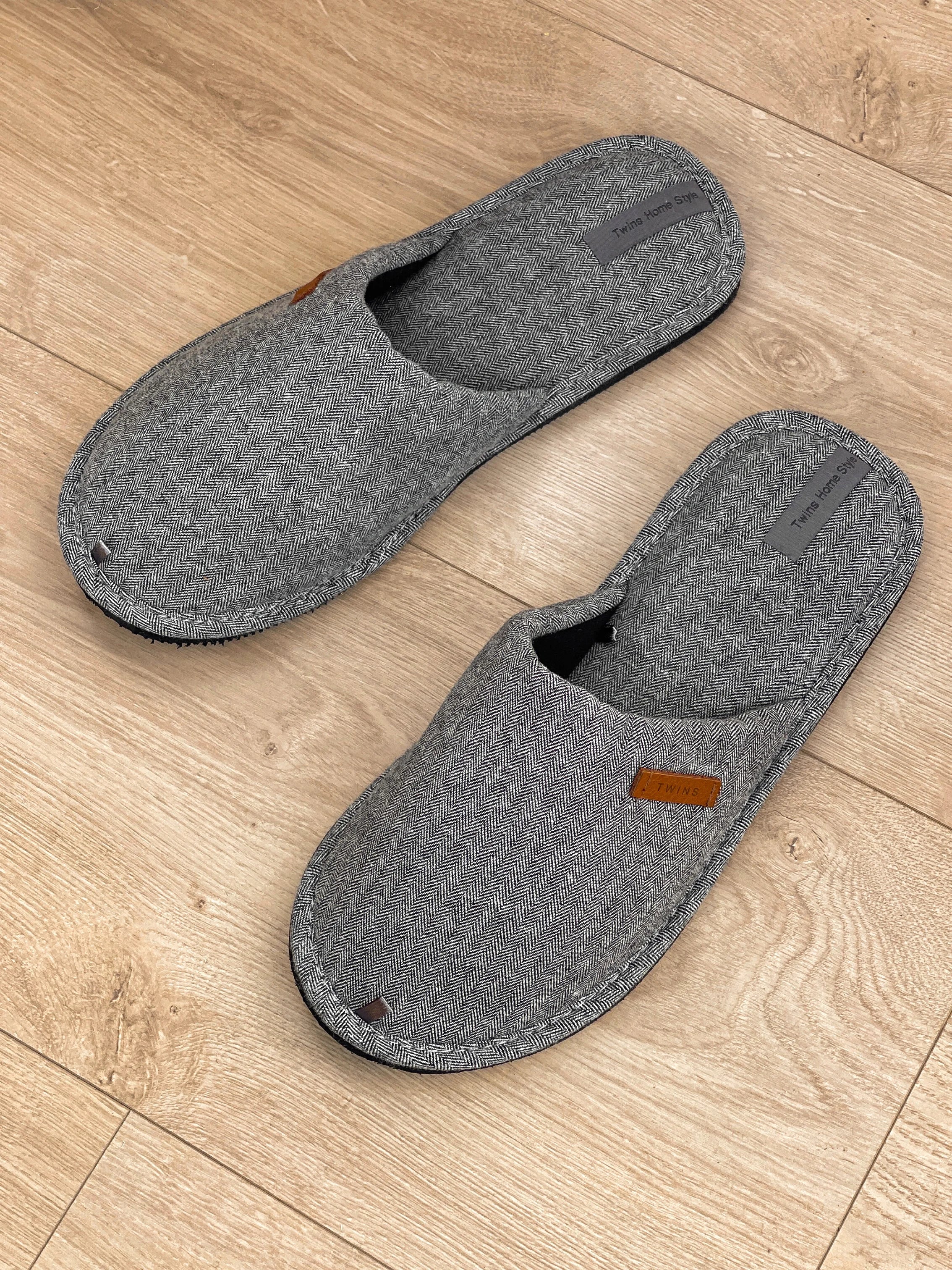 Men's slippers HS-OZ elegant gray