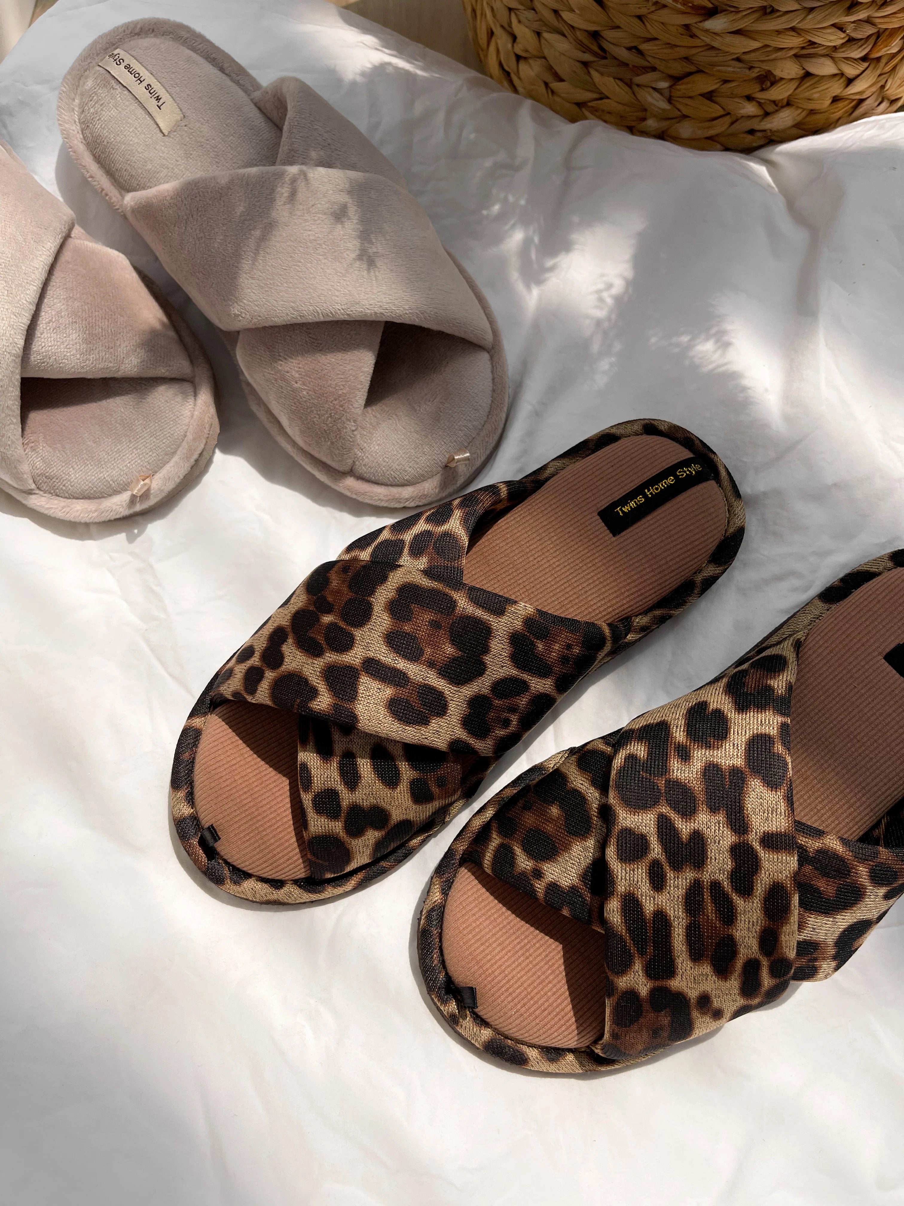 Women's slippers HS-VL velour Latte