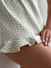 Ribbed sleep dress with a blue flower scent