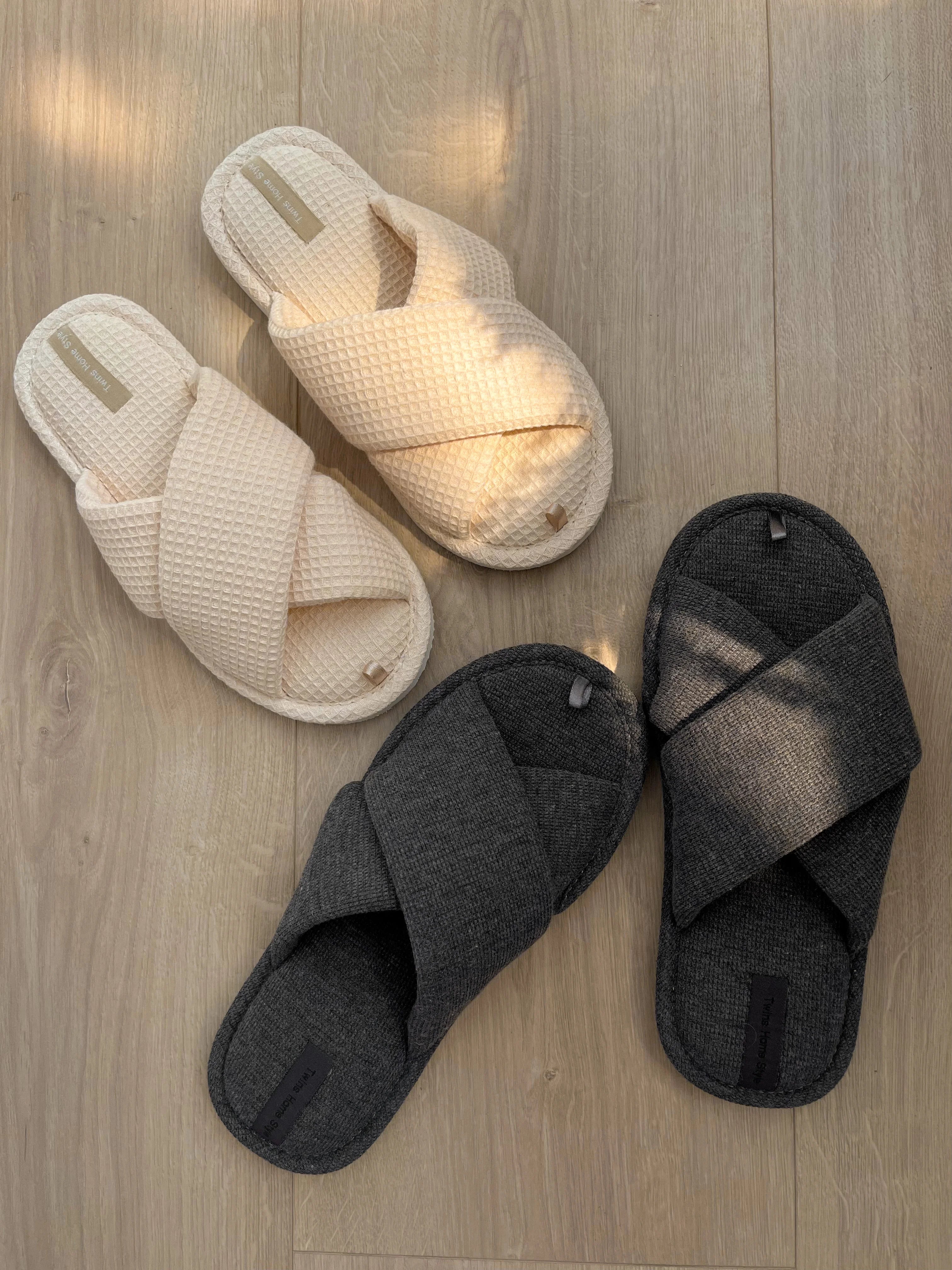 Women's slippers HS-VL waffle milk