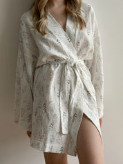 Kimono muslin robe wildflowers on white