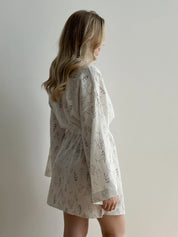 Kimono muslin robe wildflowers on white
