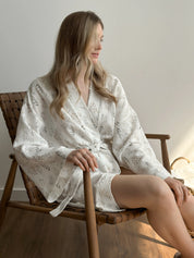 Kimono muslin robe wildflowers on white