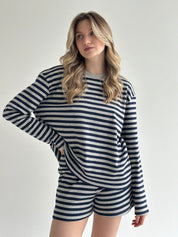 Striped knitwear Oversized long-sleeved suit and shorts gray/blue