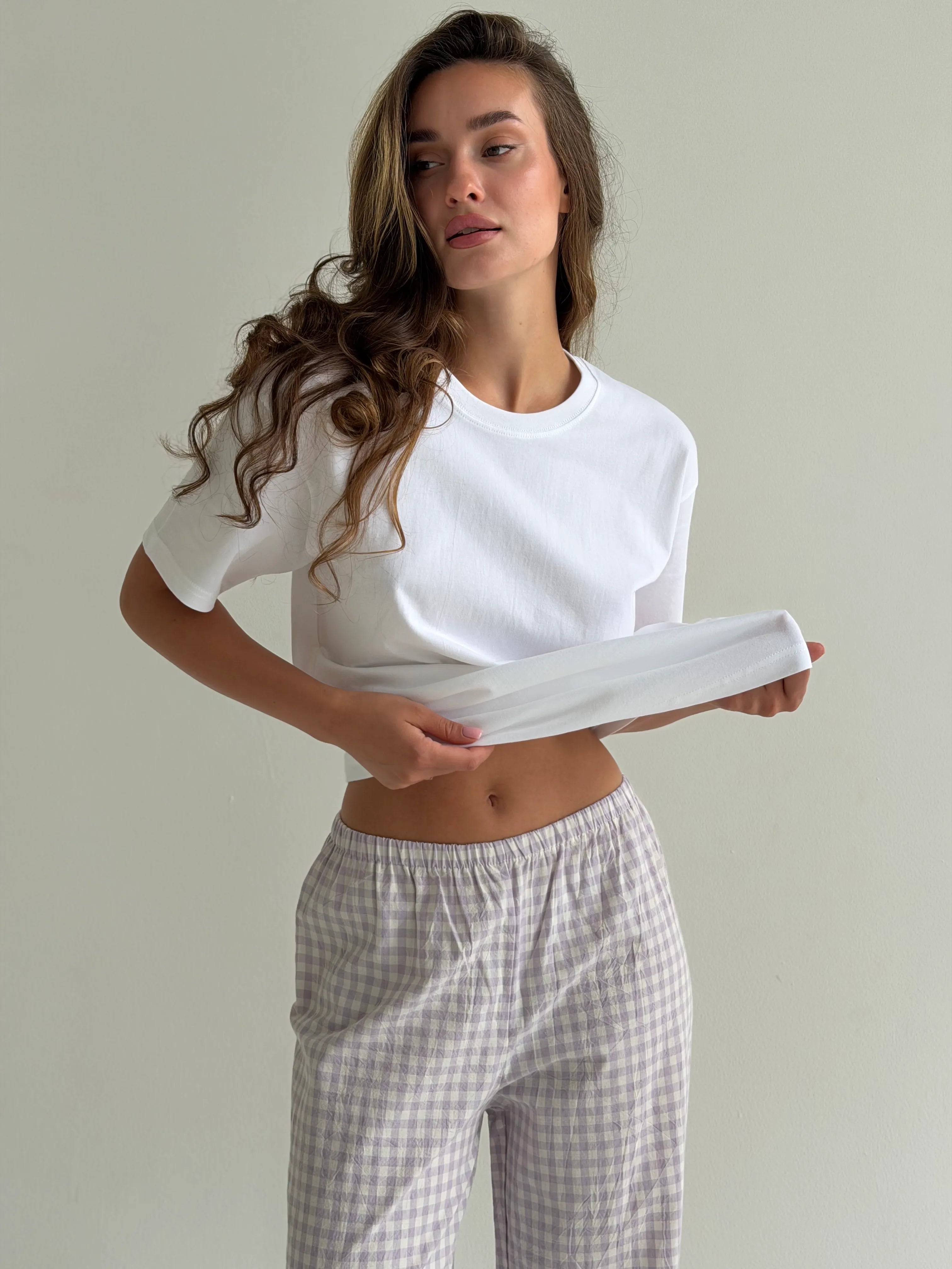 White knit T-shirt onesize