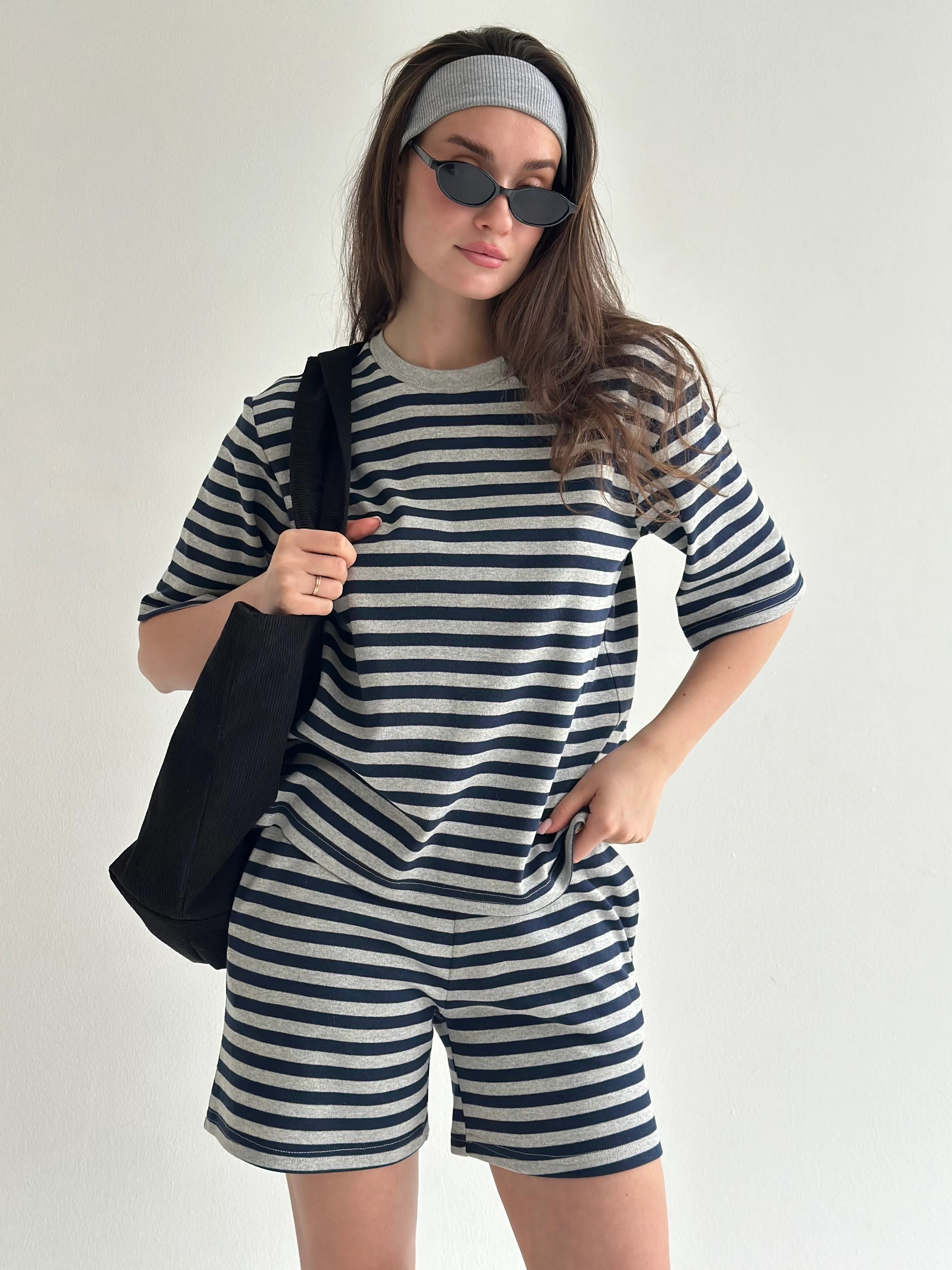 Striped jersey T-shirt and shorts suit grey/blue
