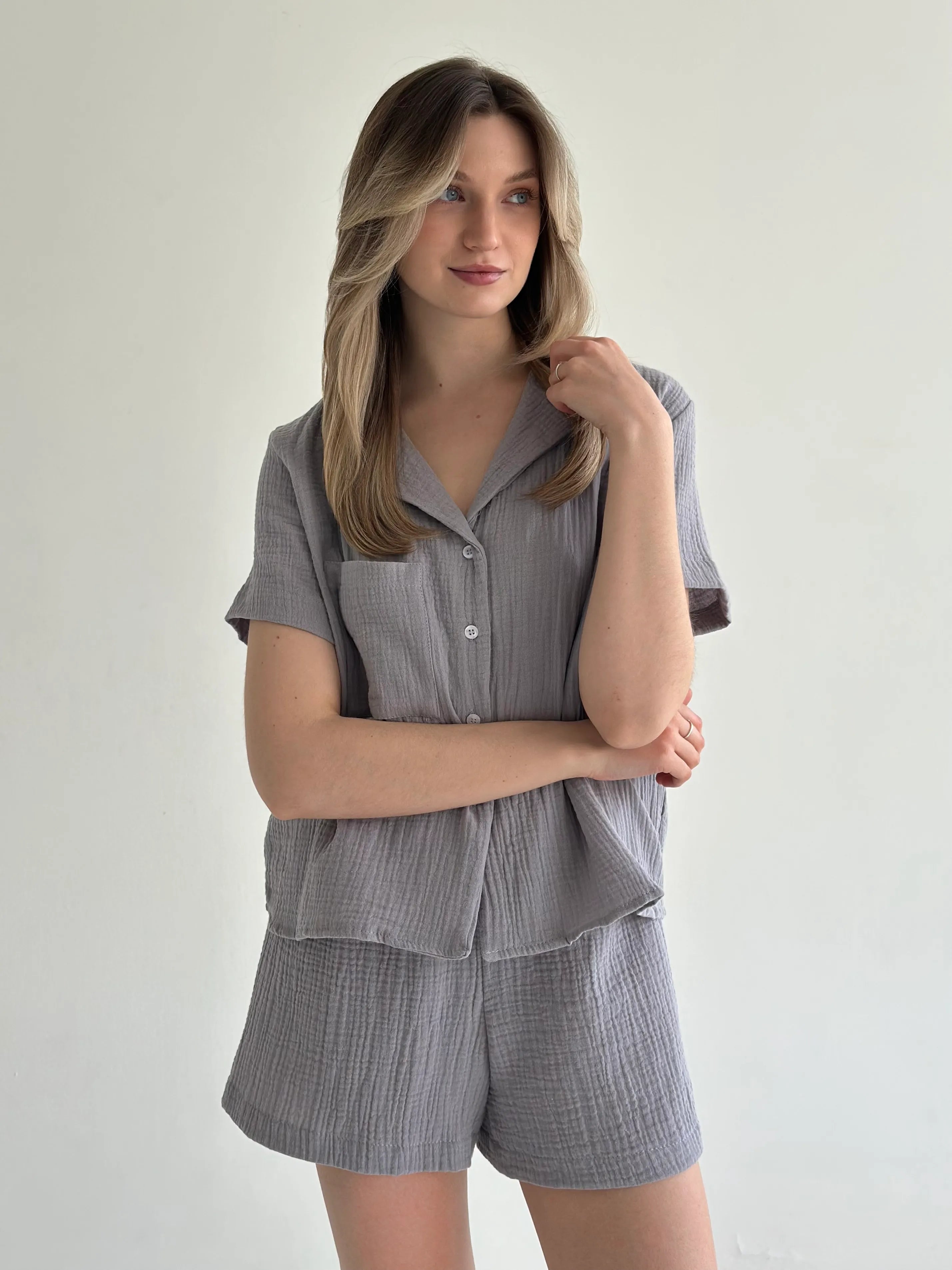 Muslin set 2-layer short-sleeved shirt and shorts gray