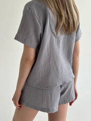 Muslin set 2-layer short-sleeved shirt and shorts gray