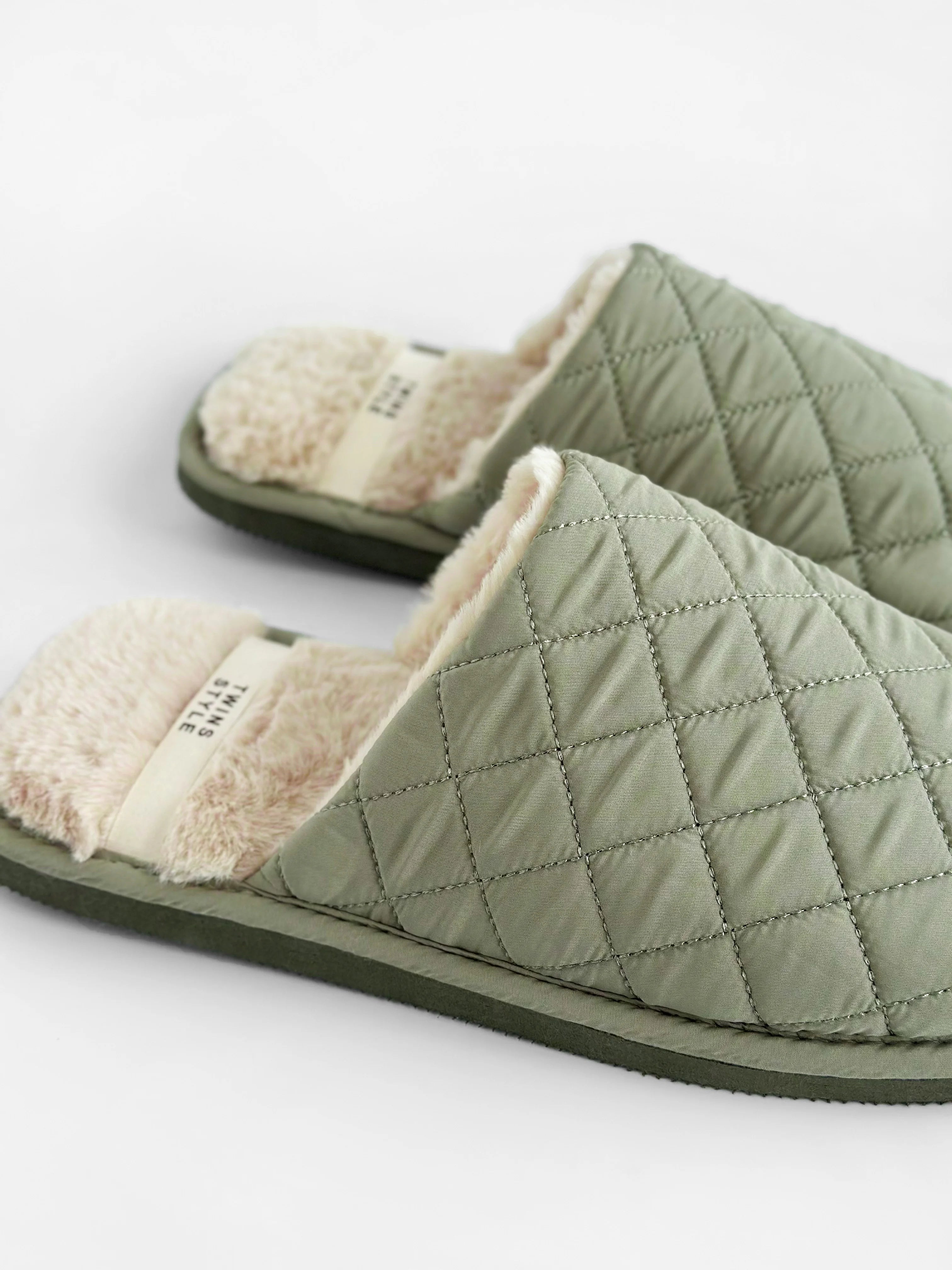 Men's slippers HS-LUX quilted khaki