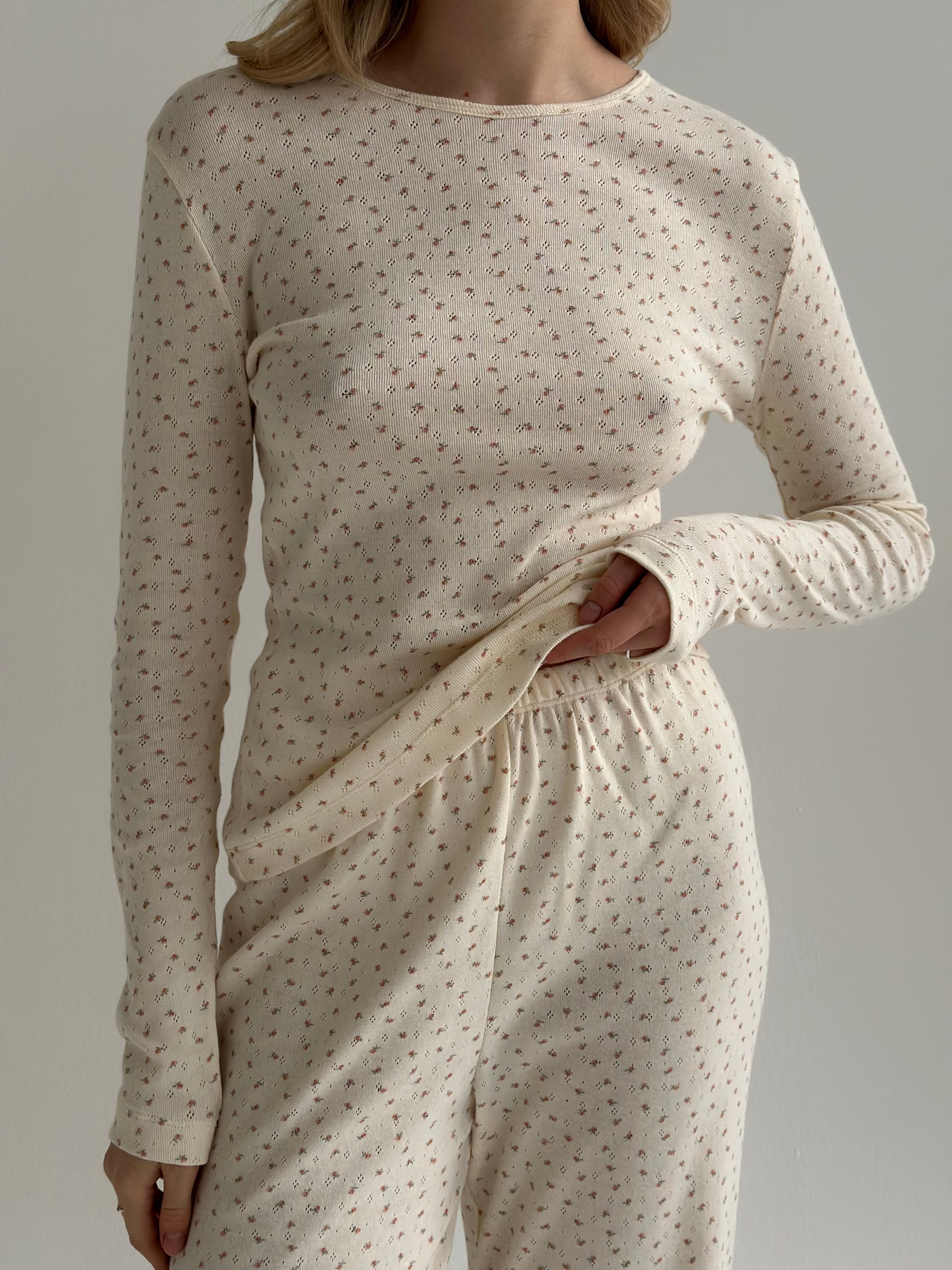 Ribana knitted suit, wide pants and long sleeves, milky rose