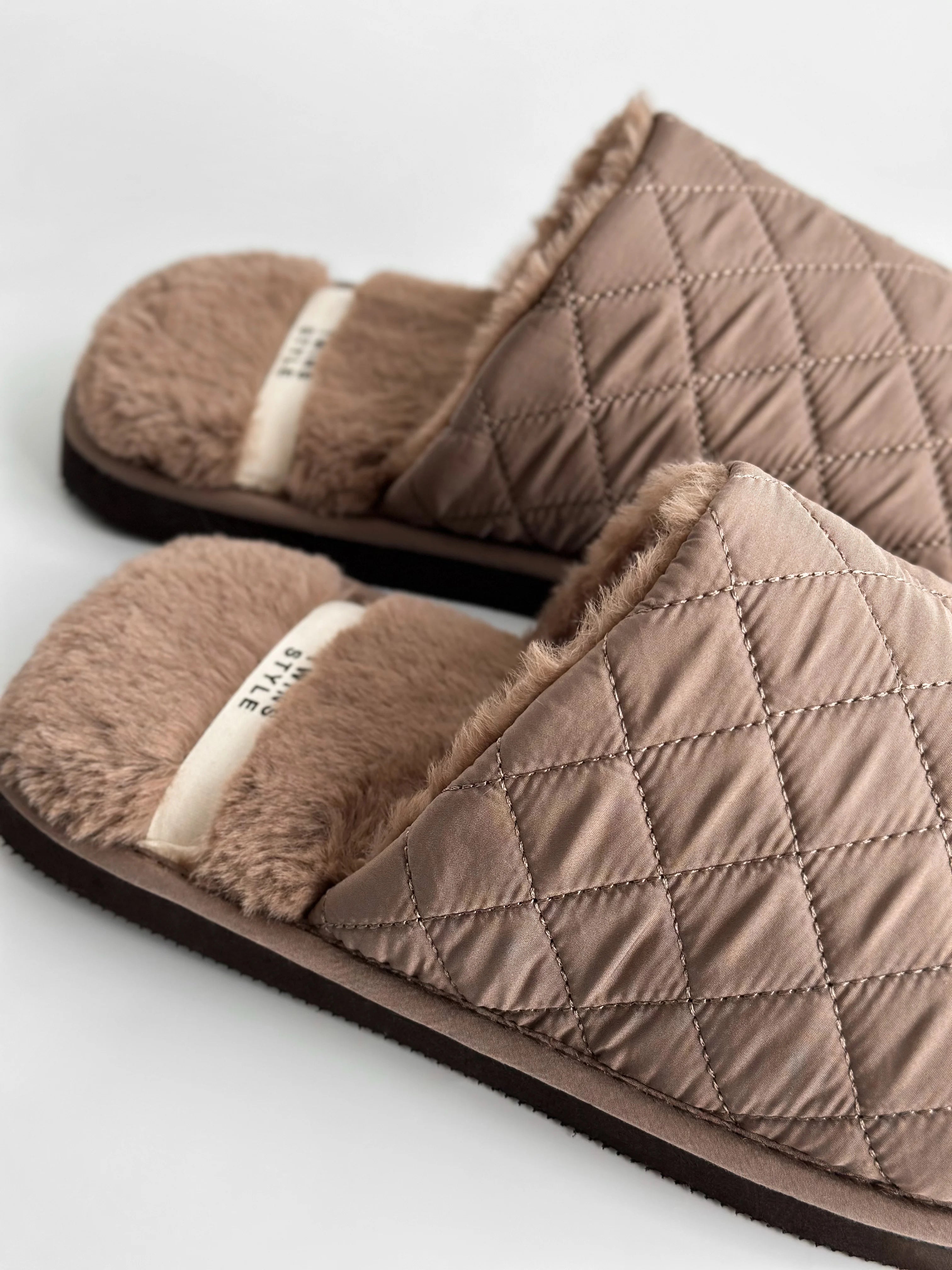 Men's slippers HS-LUX quilted brown
