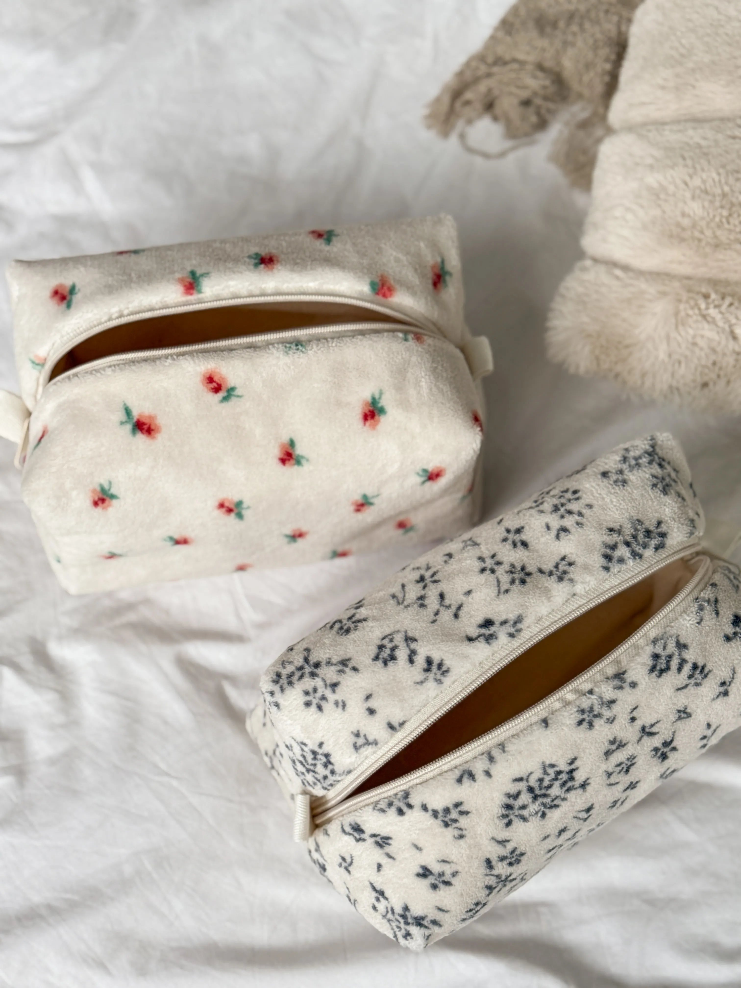 Fluffy medium square white cosmetic bag with red flower