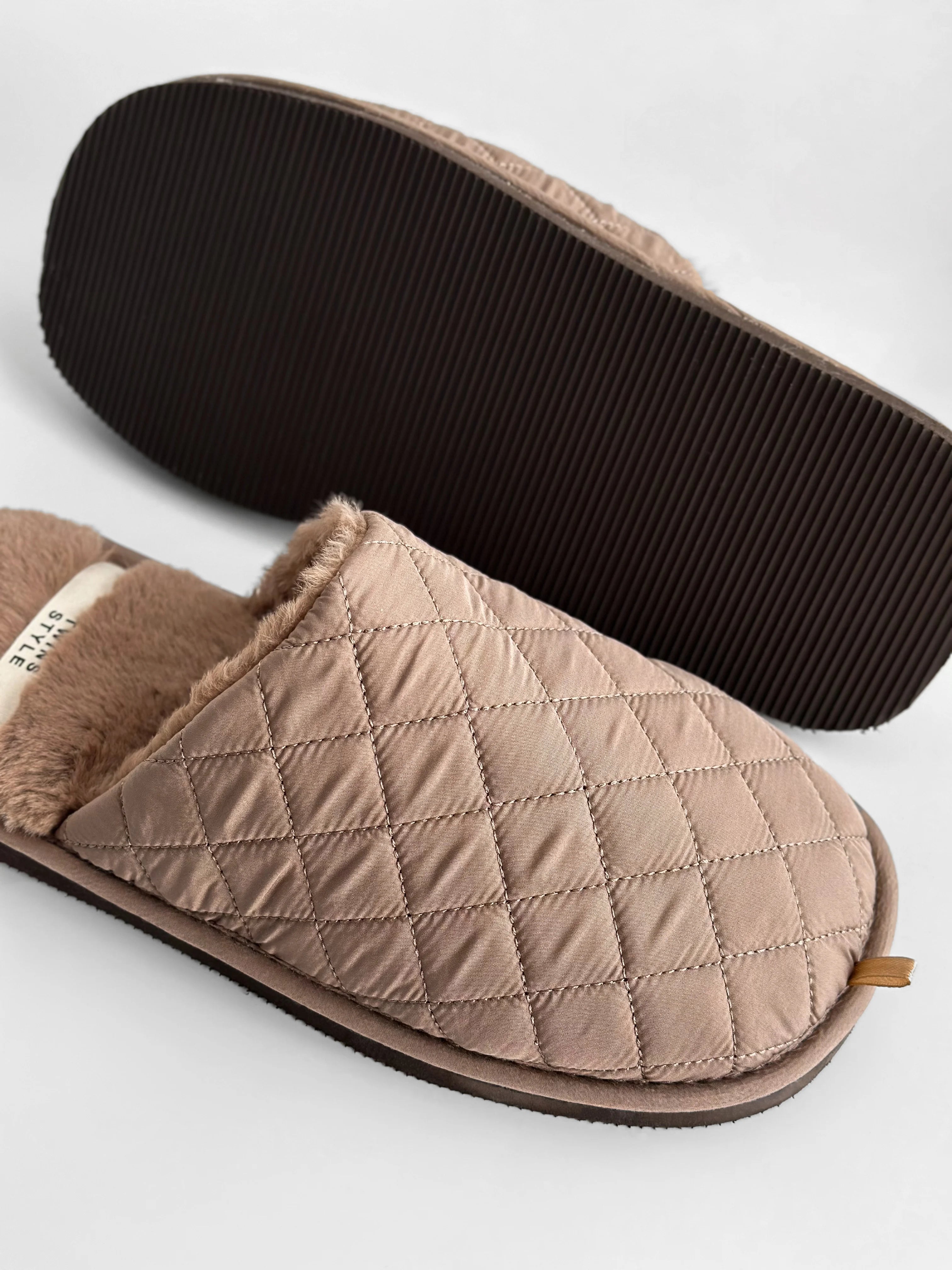 Men's slippers HS-LUX quilted brown