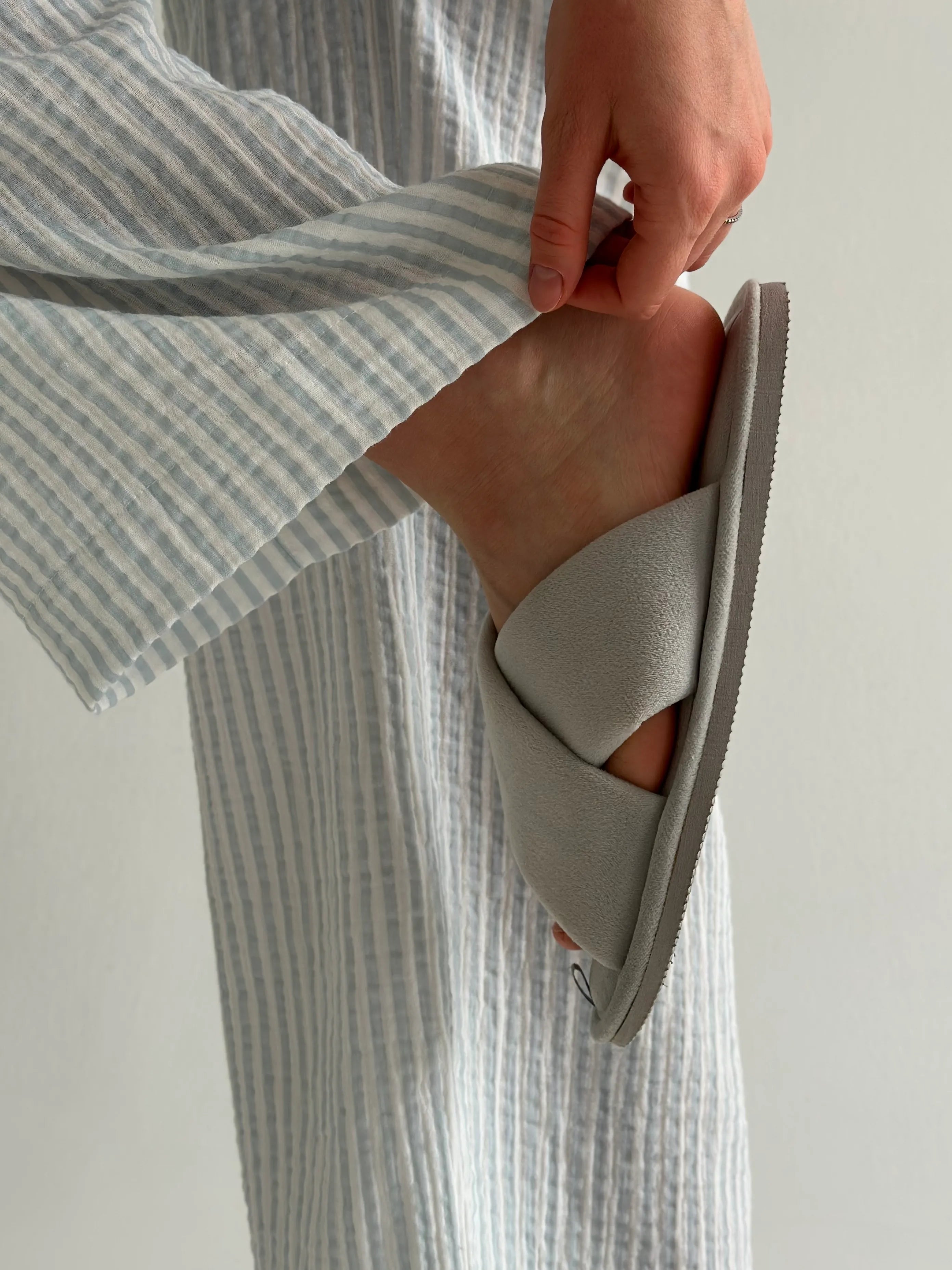 Mono muslin striped pants gray