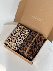 Leo beige fur cosmetic bag medium square