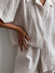 Muslin 2-layer shorts + striped shirt beige suit