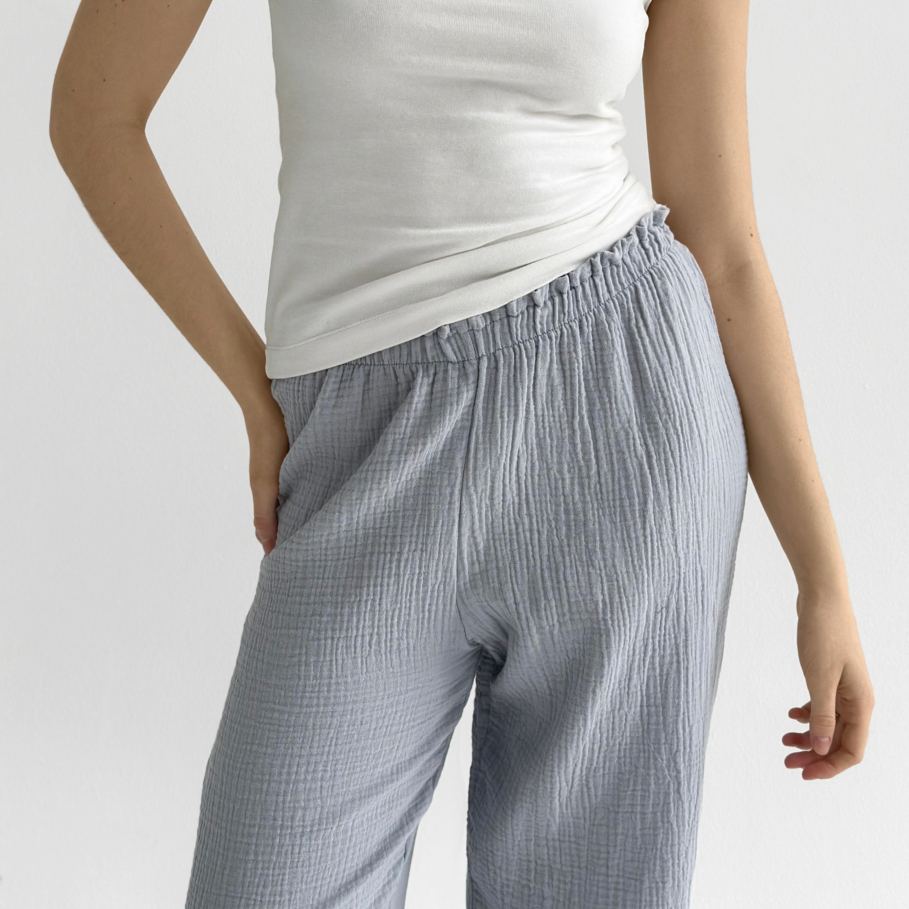 Muslin Pants Mono gray 2-ply.