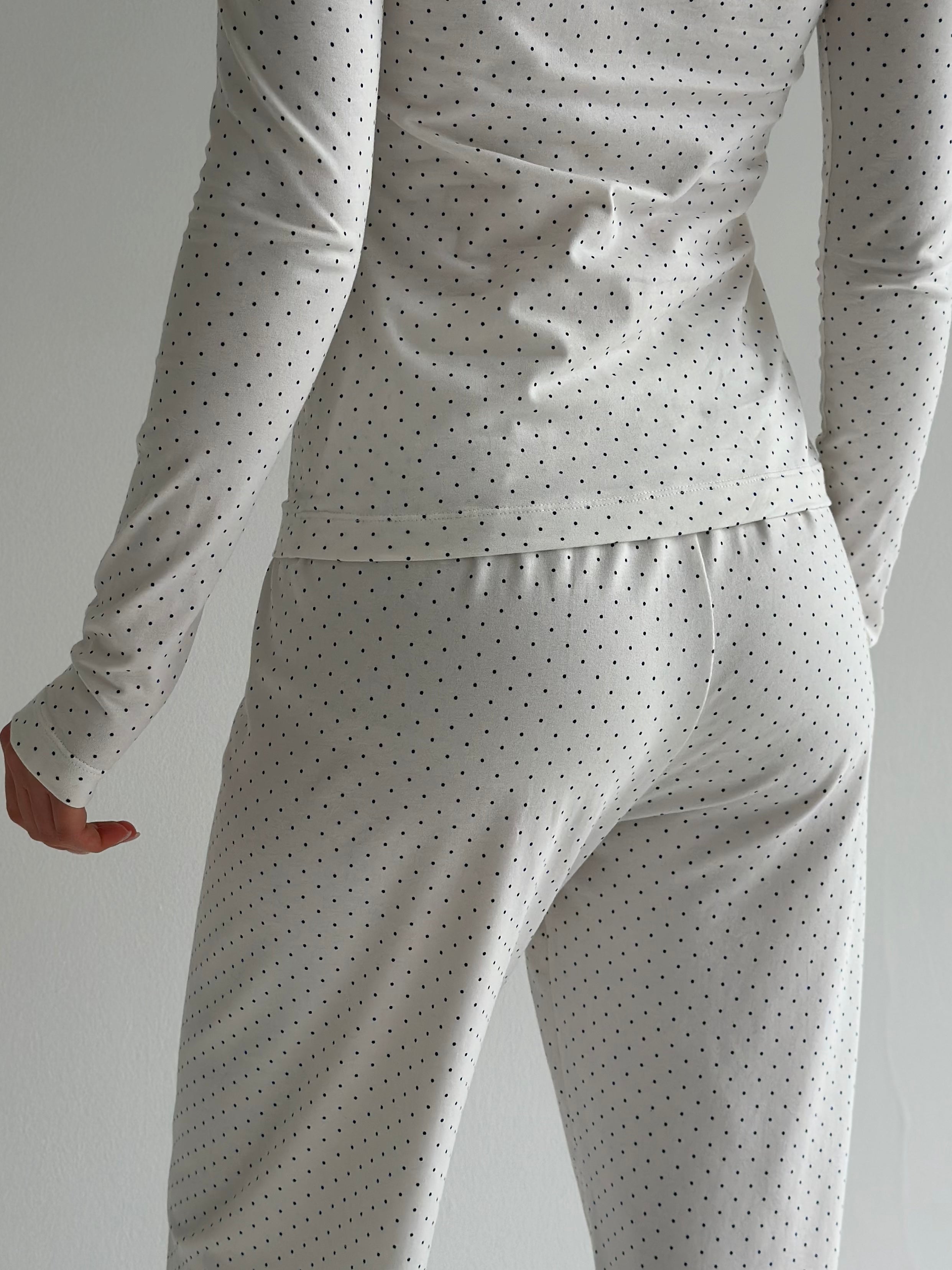 Knitwear set of pants and long sleeves, polka dots, blue on white